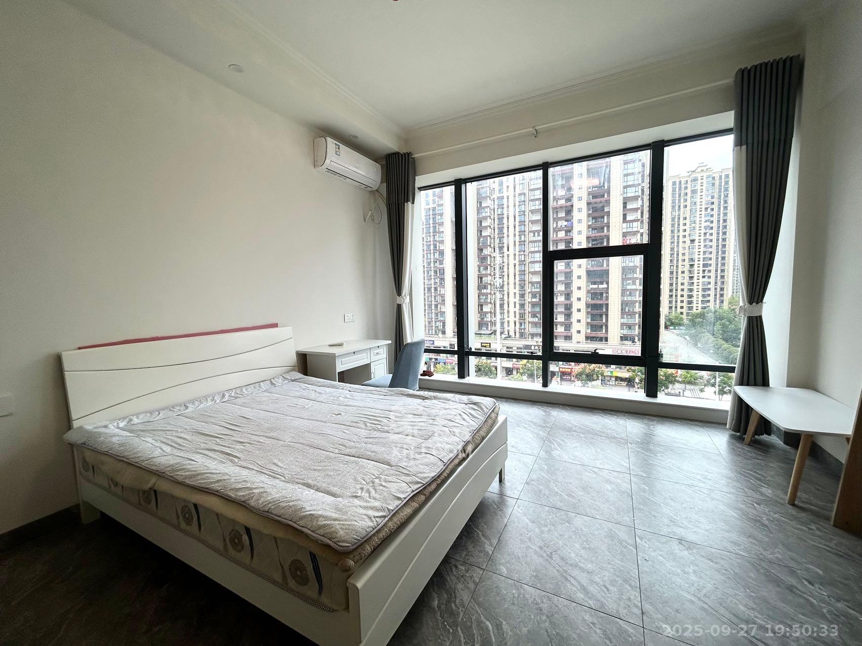 裕天国际商汇中心 1室0厅0卫 1200.0元/月 裕天国际商汇中心 1室0厅0卫 1200.0元/月室内图