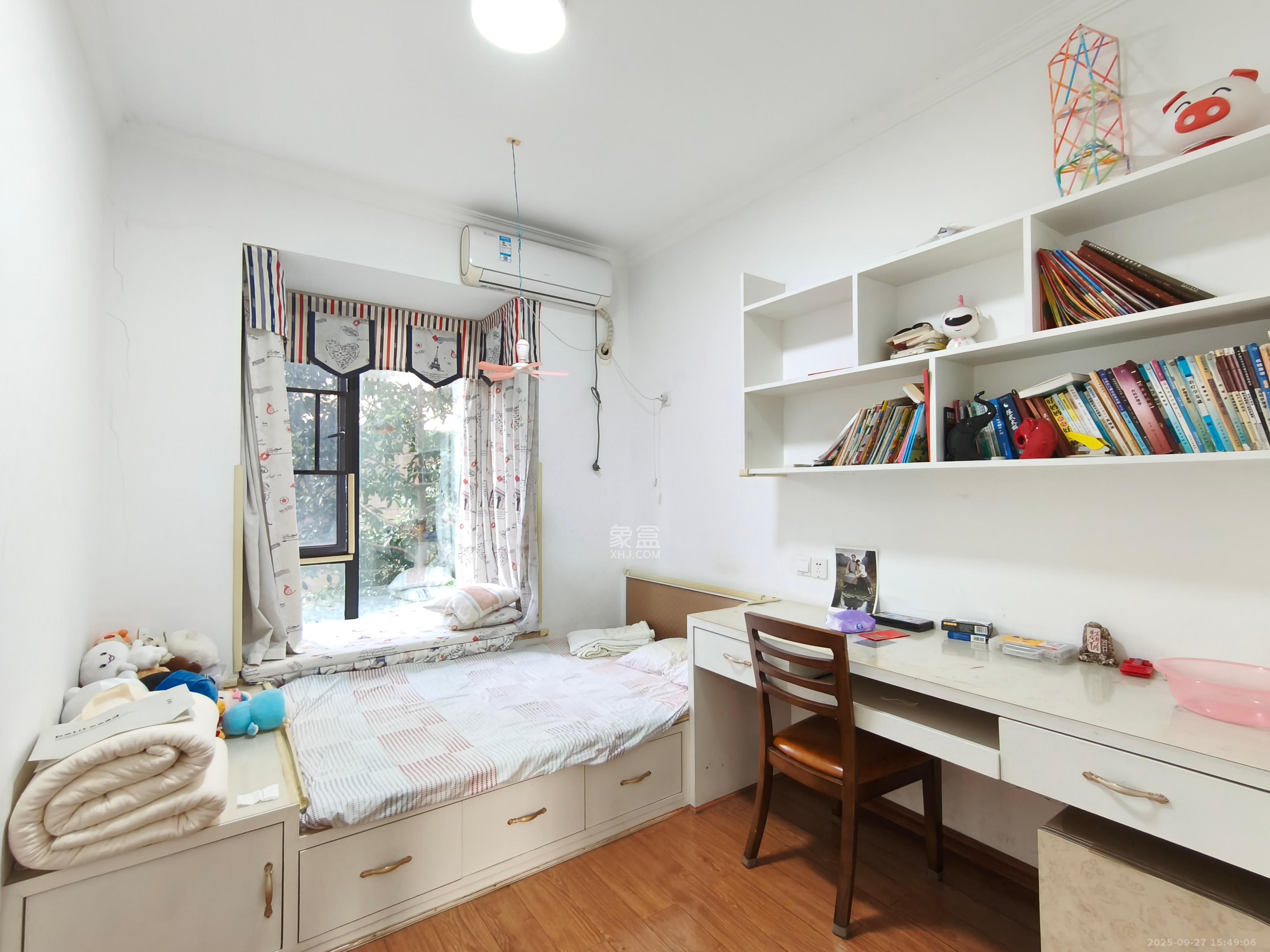 长房白沙湾  3室2厅2卫    3500.0元/月室内图