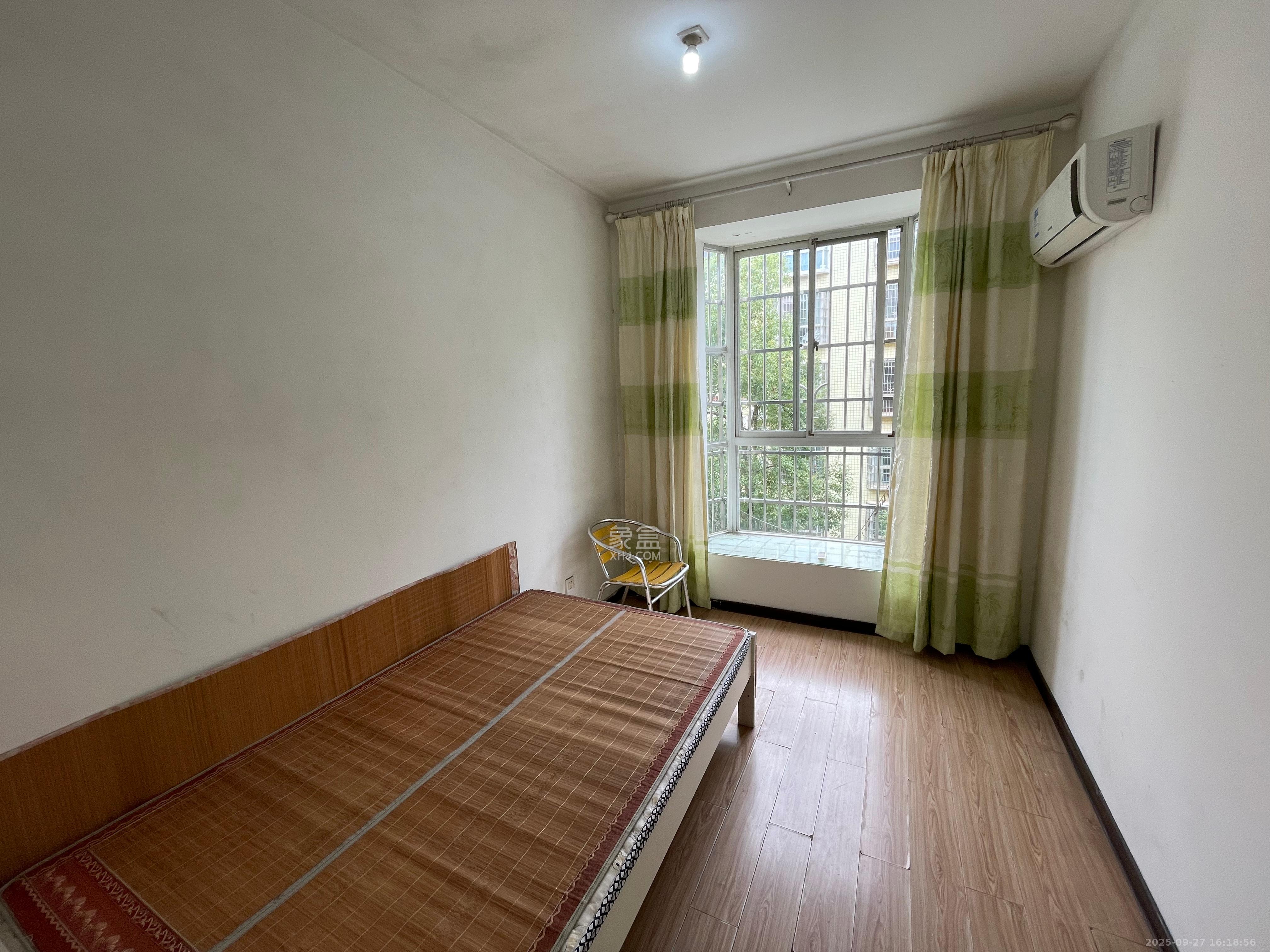 金峰小区北院(七里营社区) 3室2厅1卫 1800.0元/月 金峰小区北院(七里营社区) 3室2厅1卫 1800.0元/月室内图