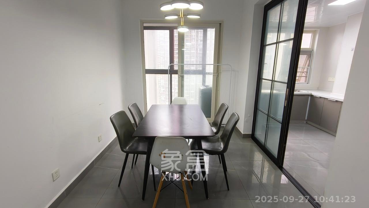 北辰三角洲E5区 4室2厅2卫 4500.0元/月 北辰三角洲E5区 4室2厅2卫 4500.0元/月室内图