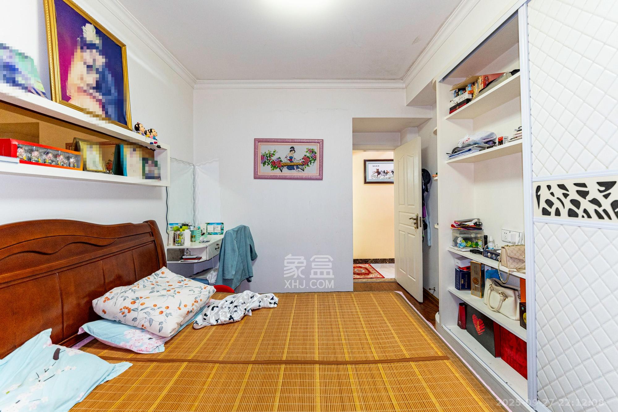 水岸世景  2室1厅1卫    58.0万 水岸世景  2室1厅1卫    58.0万卧室