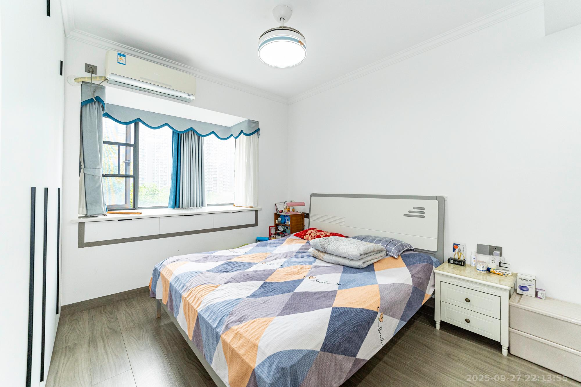 中建悦和城  3室2厅2卫    108.0万卧室