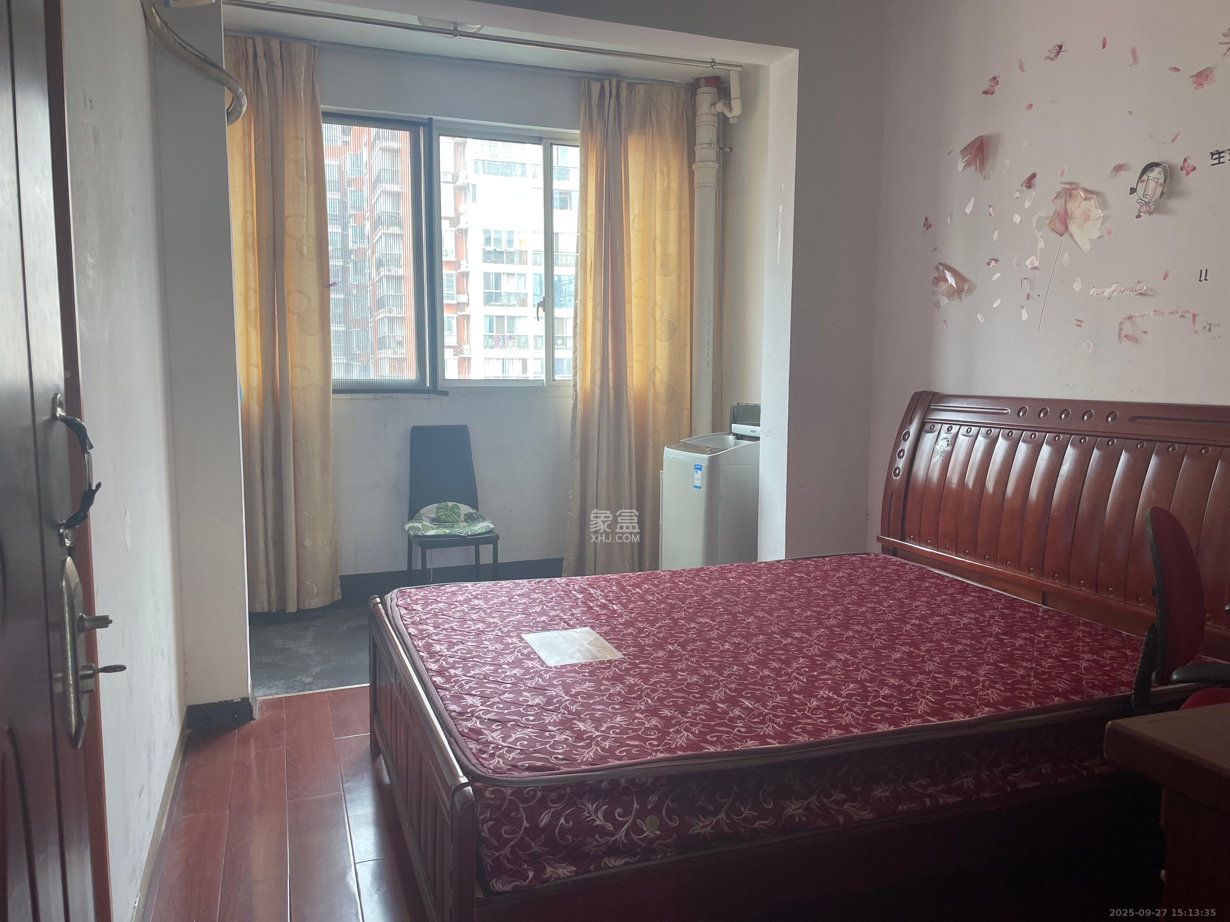 桔香鑫城 4室2厅2卫 2000.0元/月 桔香鑫城 4室2厅2卫 2000.0元/月室内图