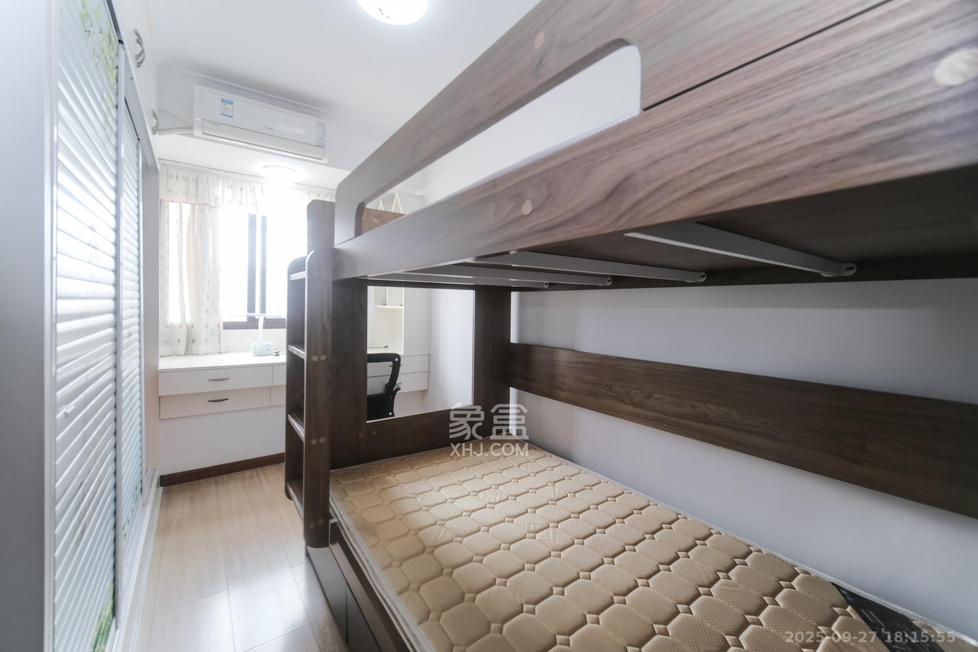 好望谷  3室2厅2卫    80.0万卧室