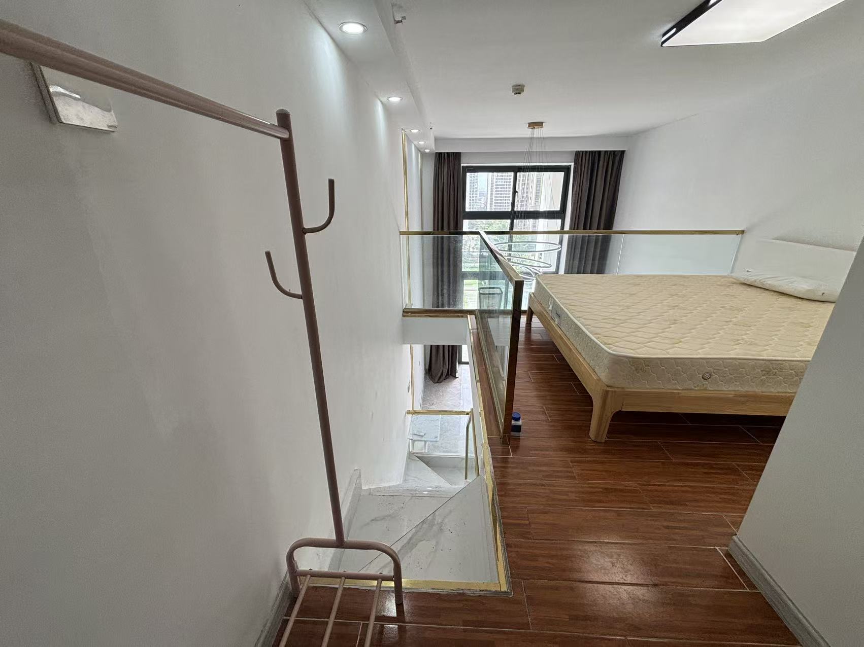 远大购物广场 1室1厅1卫 1700.0元/月 远大购物广场 1室1厅1卫 1700.0元/月室内图