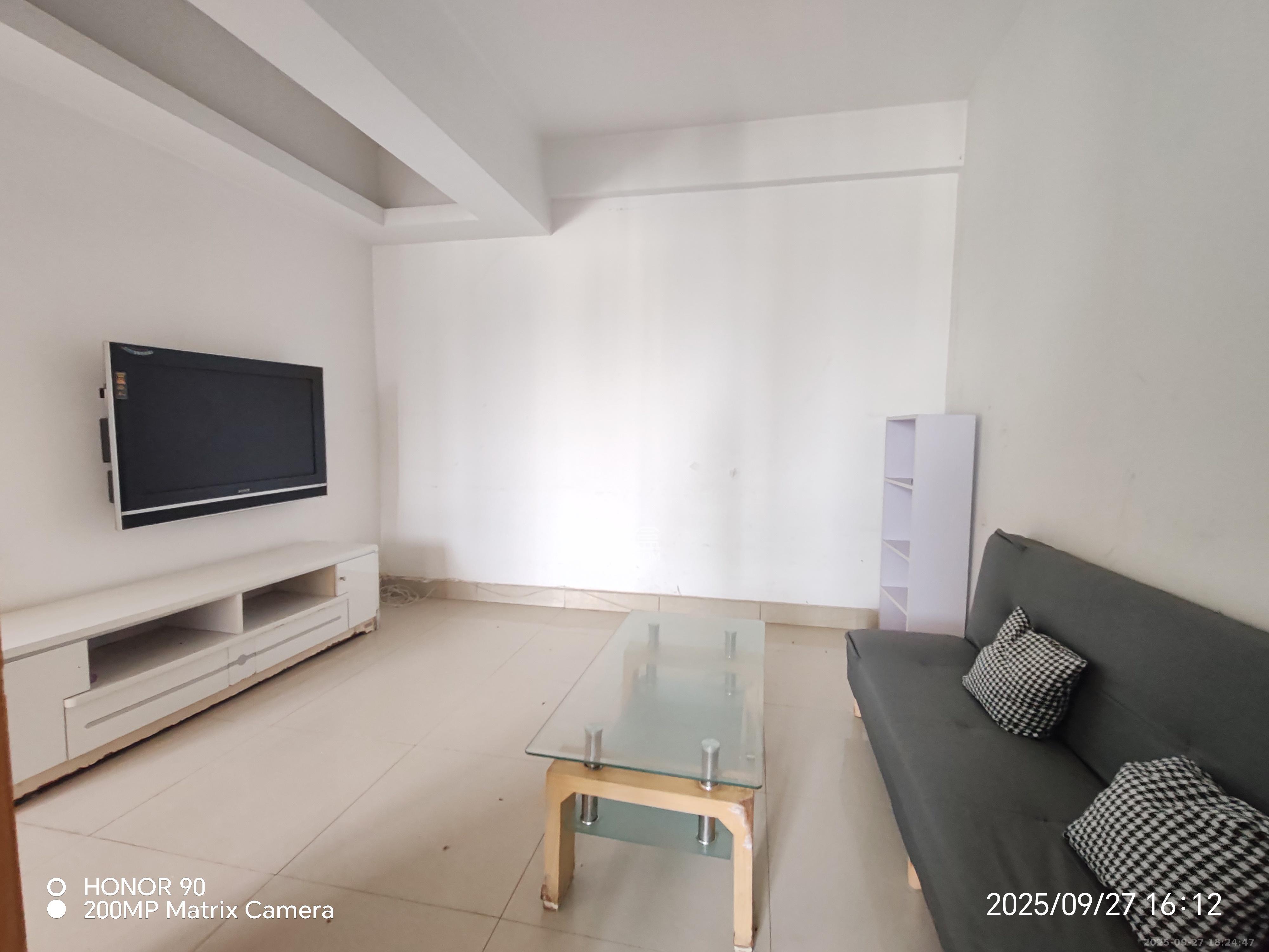 佳天瑞宁花园 1室1厅1卫 1500.0元/月 佳天瑞宁花园 1室1厅1卫 1500.0元/月室内图