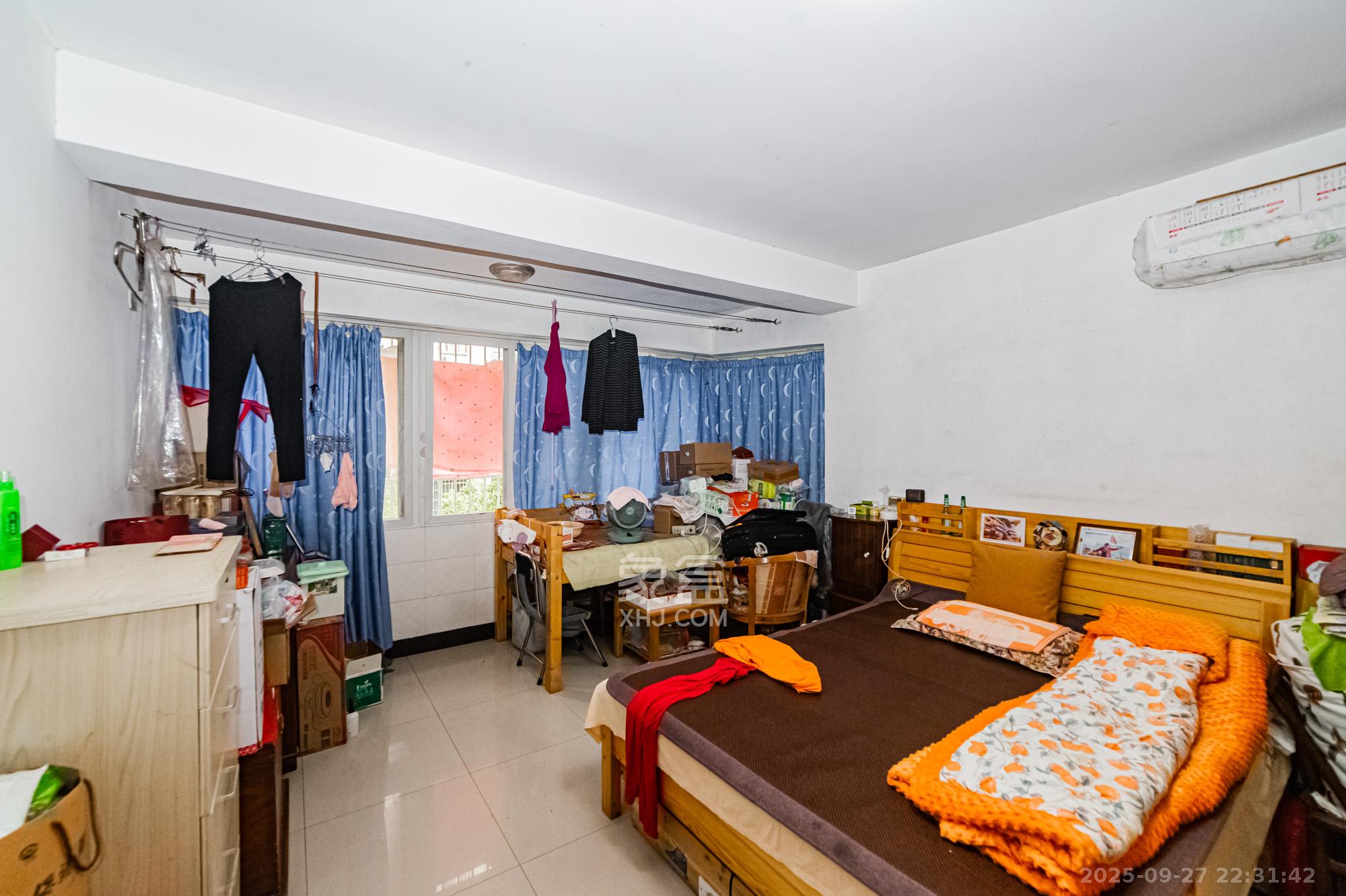 金霞苑 1室1厅1卫 40.0万 金霞苑 1室1厅1卫 40.0万卧室