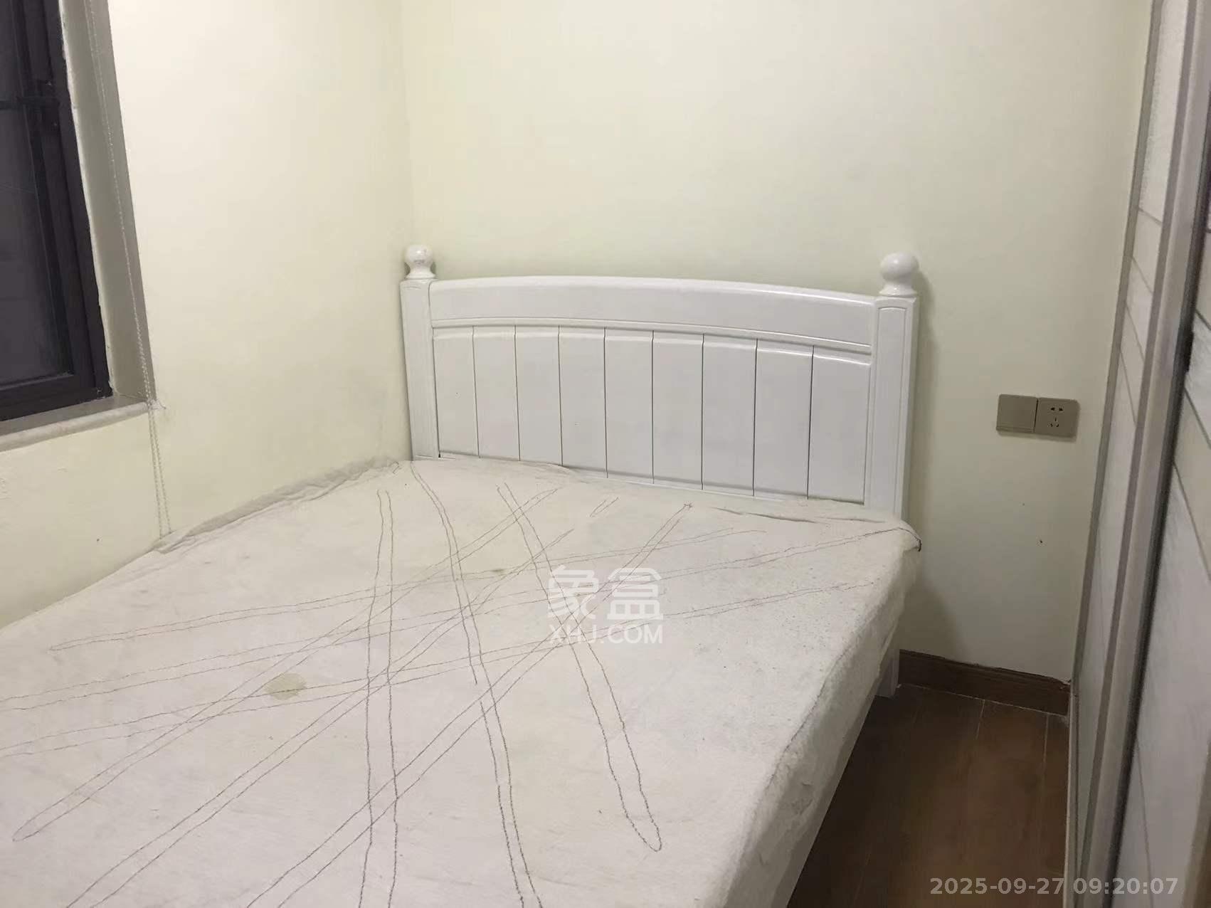 新长海广场 3室2厅1卫 2000.0元/月 新长海广场 3室2厅1卫 2000.0元/月室内图