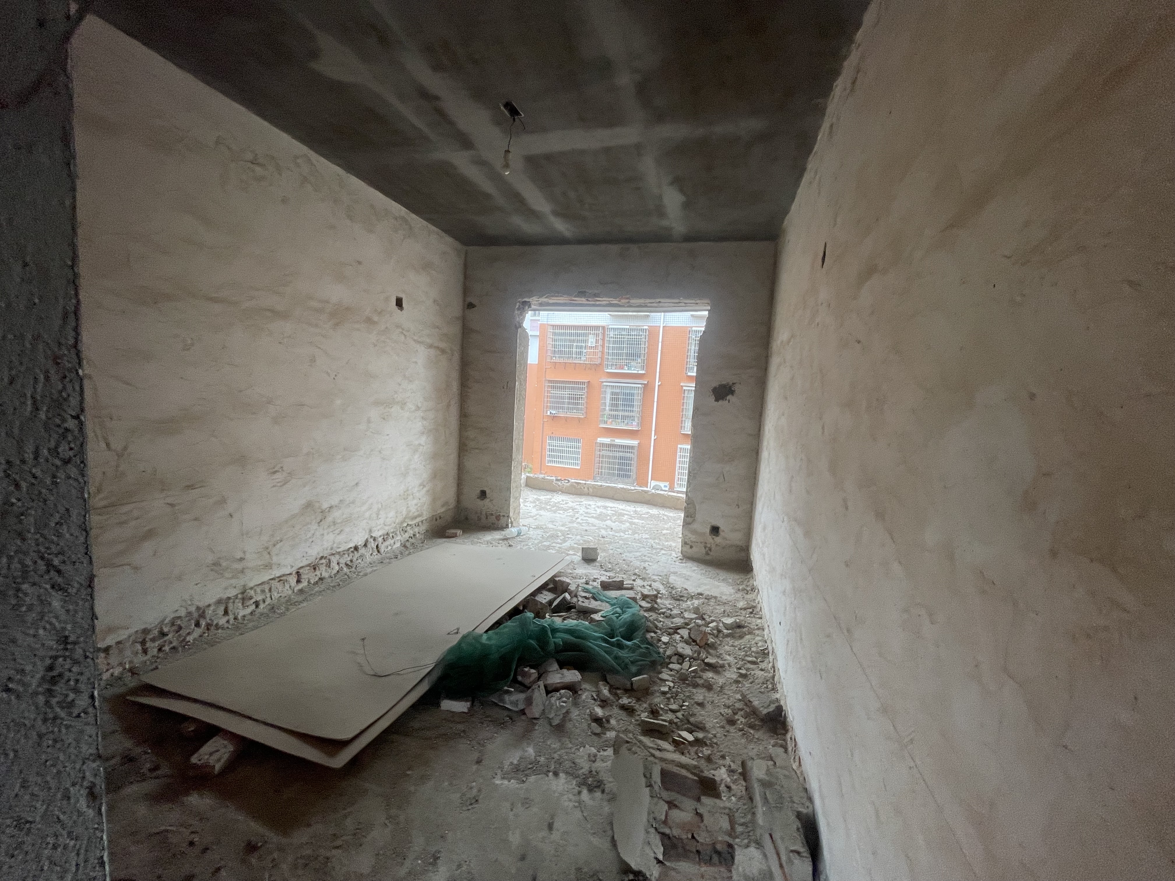 娄底市民政局 5室2厅2卫 74.8万 娄底市民政局 5室2厅2卫 74.8万客厅