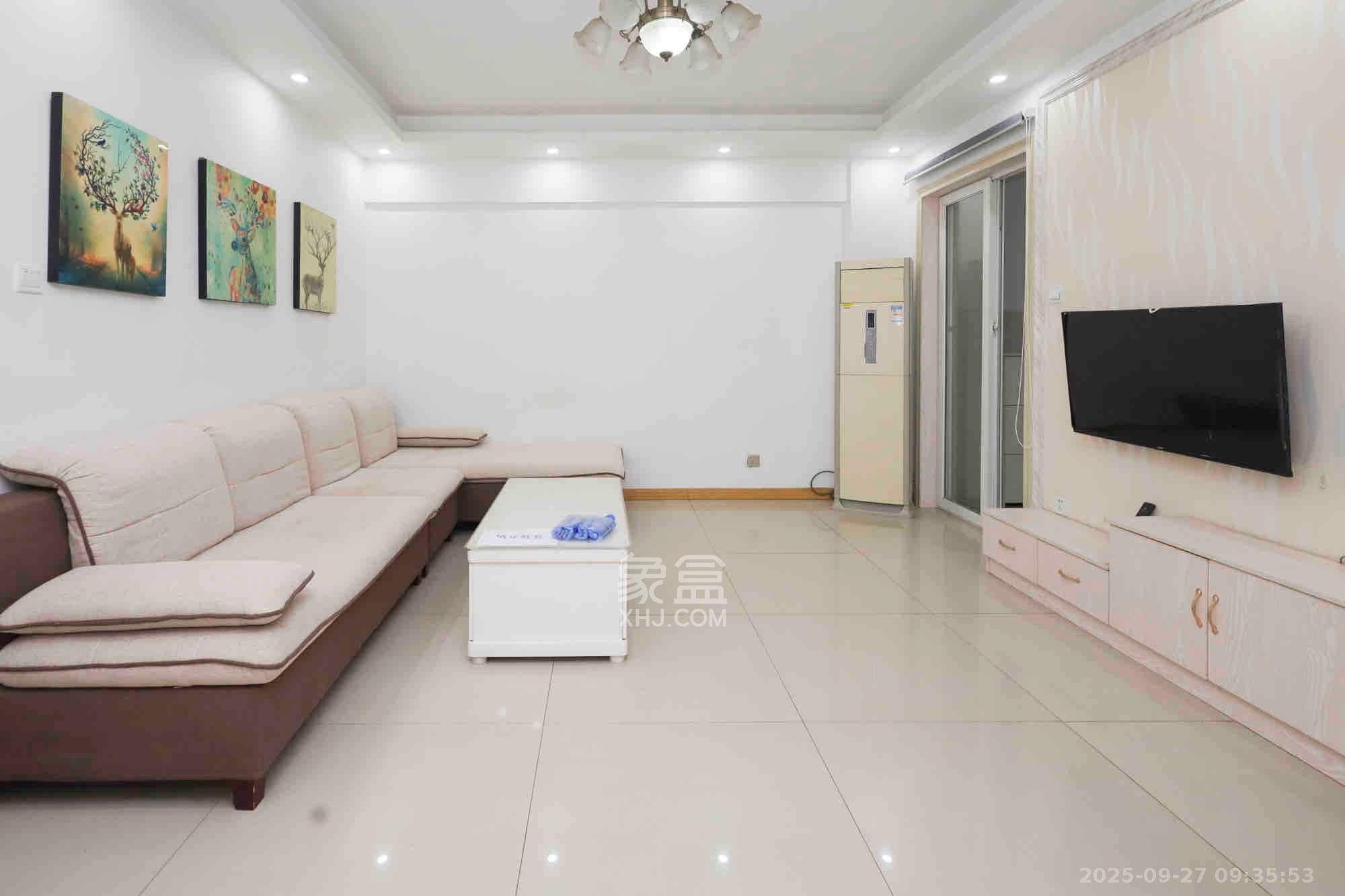 香麓丽舍 3室2厅1卫 2600.0元/月 香麓丽舍 3室2厅1卫 2600.0元/月室内图