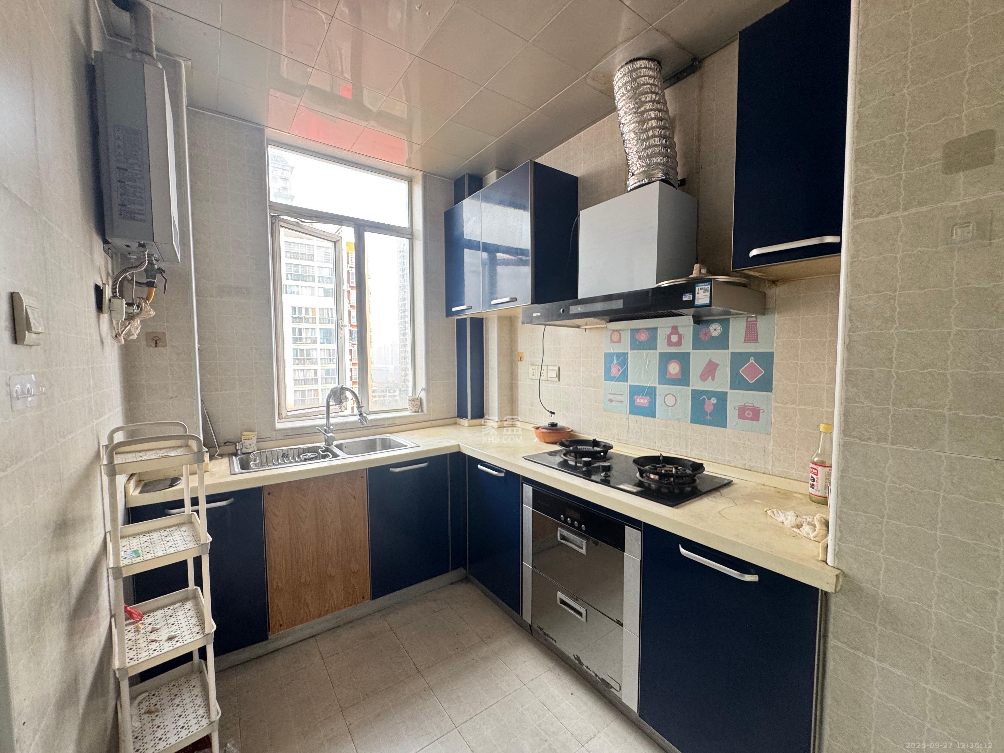 桔香鑫城 3室2厅1卫 2100.0元/月 桔香鑫城 3室2厅1卫 2100.0元/月室内图