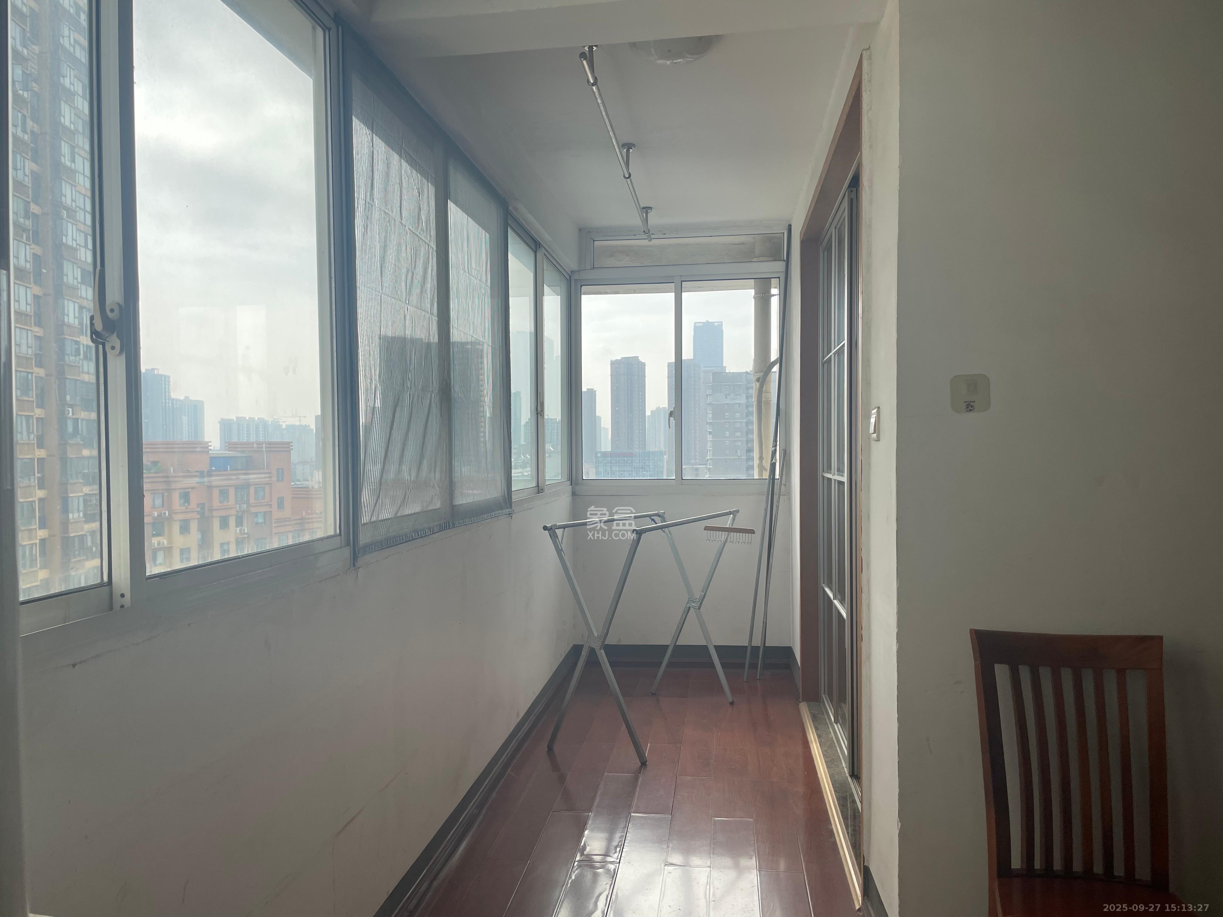 桔香鑫城 4室2厅2卫 2000.0元/月 桔香鑫城 4室2厅2卫 2000.0元/月室内图