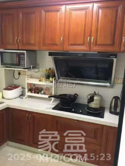 泊林晶城  3室2厅2卫    2400.0元/月室内图