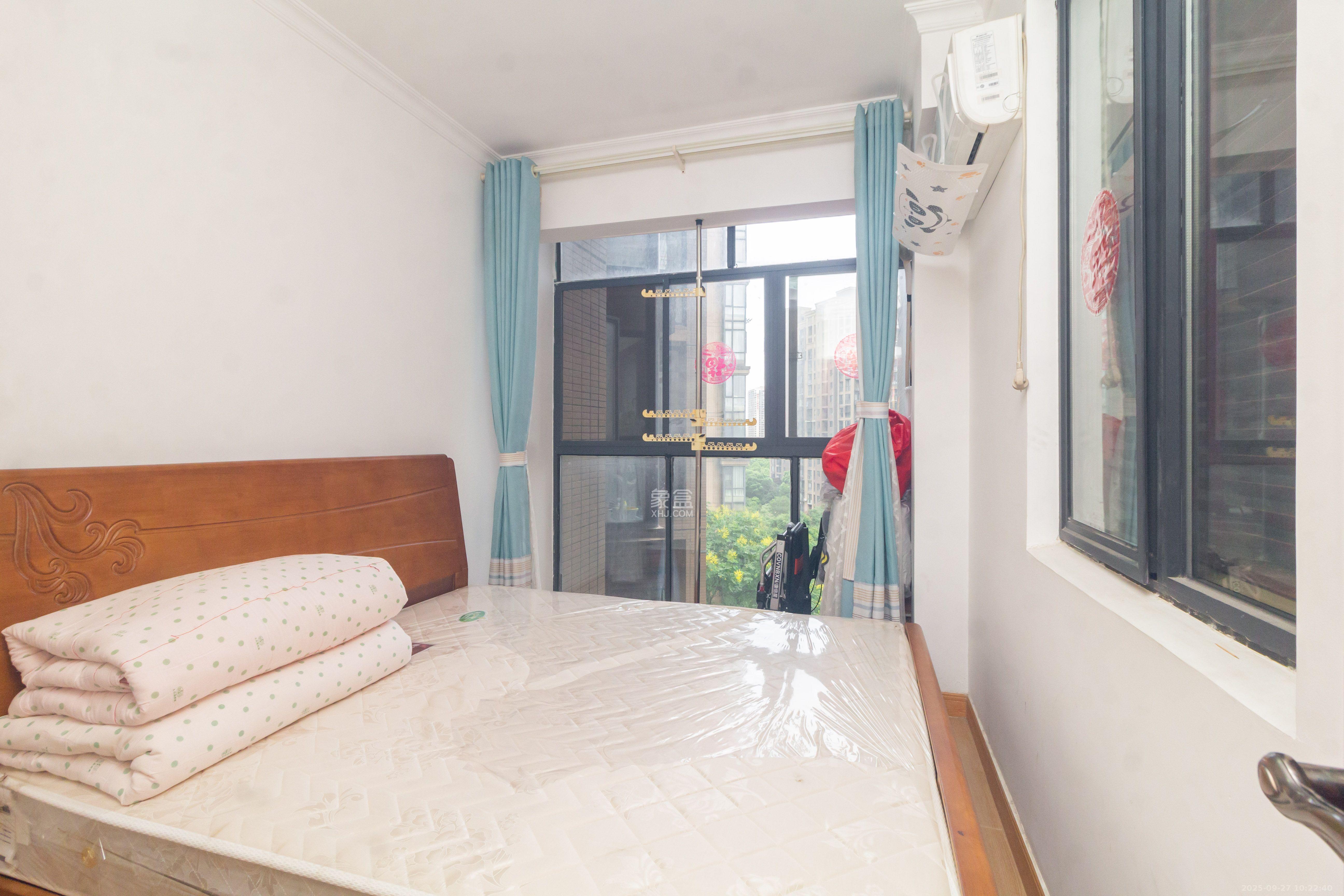 辉煌国际城一期  4室2厅2卫    3600.0元/月室内图