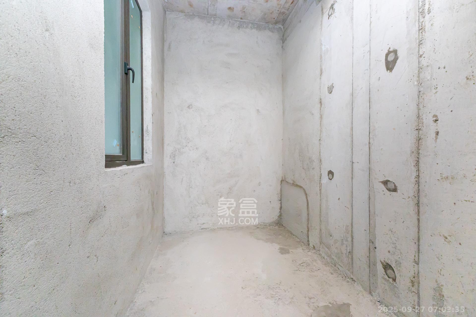 润和湘江天地C区 4室2厅2卫 156.0万 润和湘江天地C区 4室2厅2卫 156.0万其他