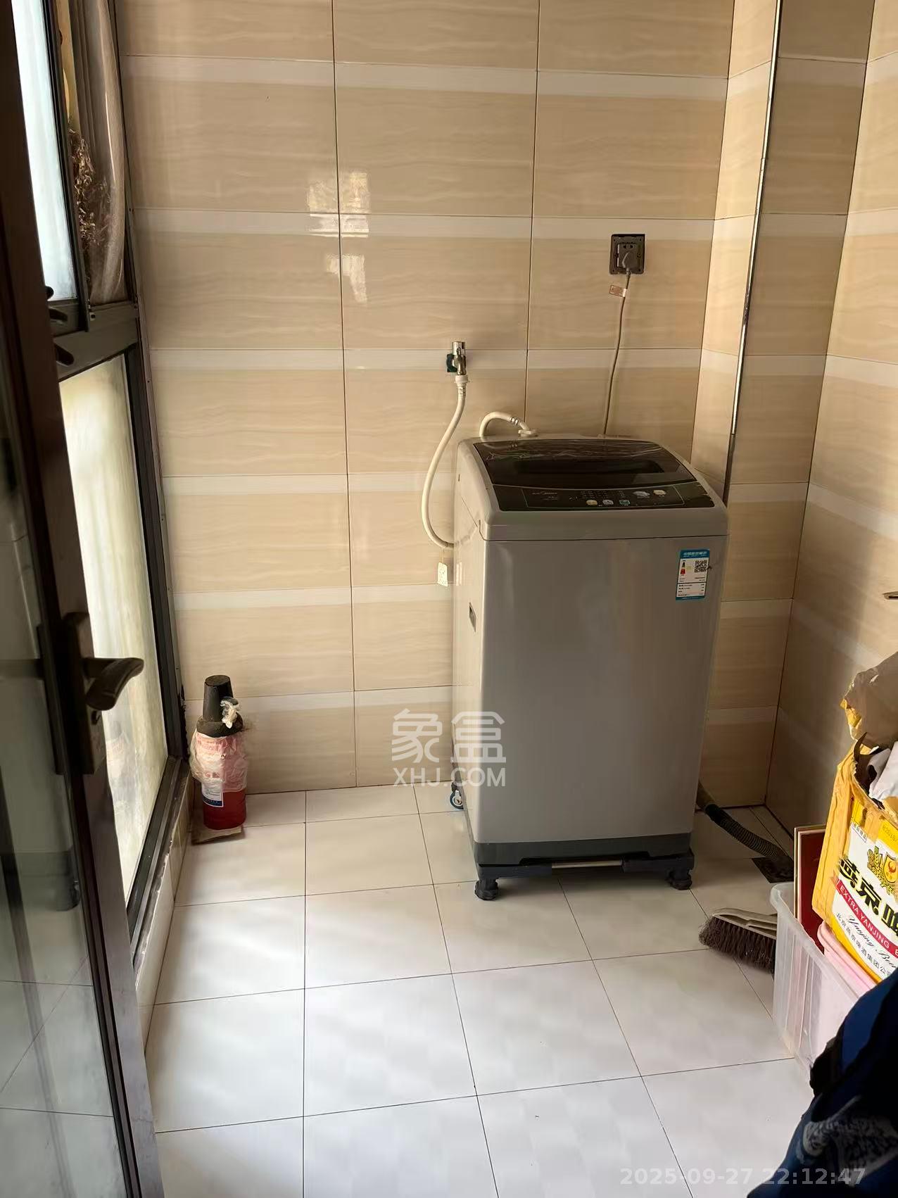 天元涉外桃园  4室2厅2卫    3000.0元/月室内图