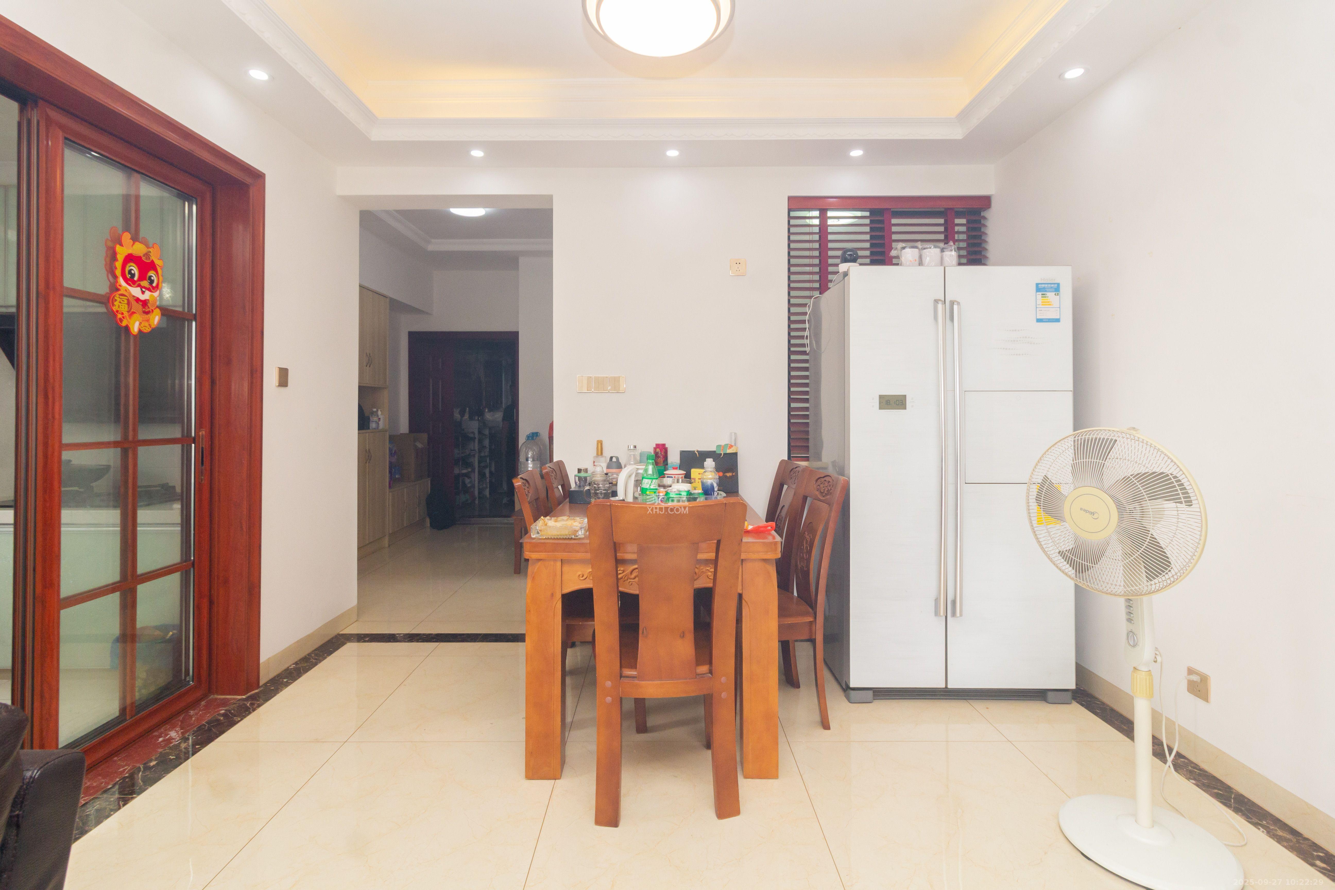 辉煌国际城一期 4室2厅2卫 3600.0元/月 辉煌国际城一期 4室2厅2卫 3600.0元/月室内图