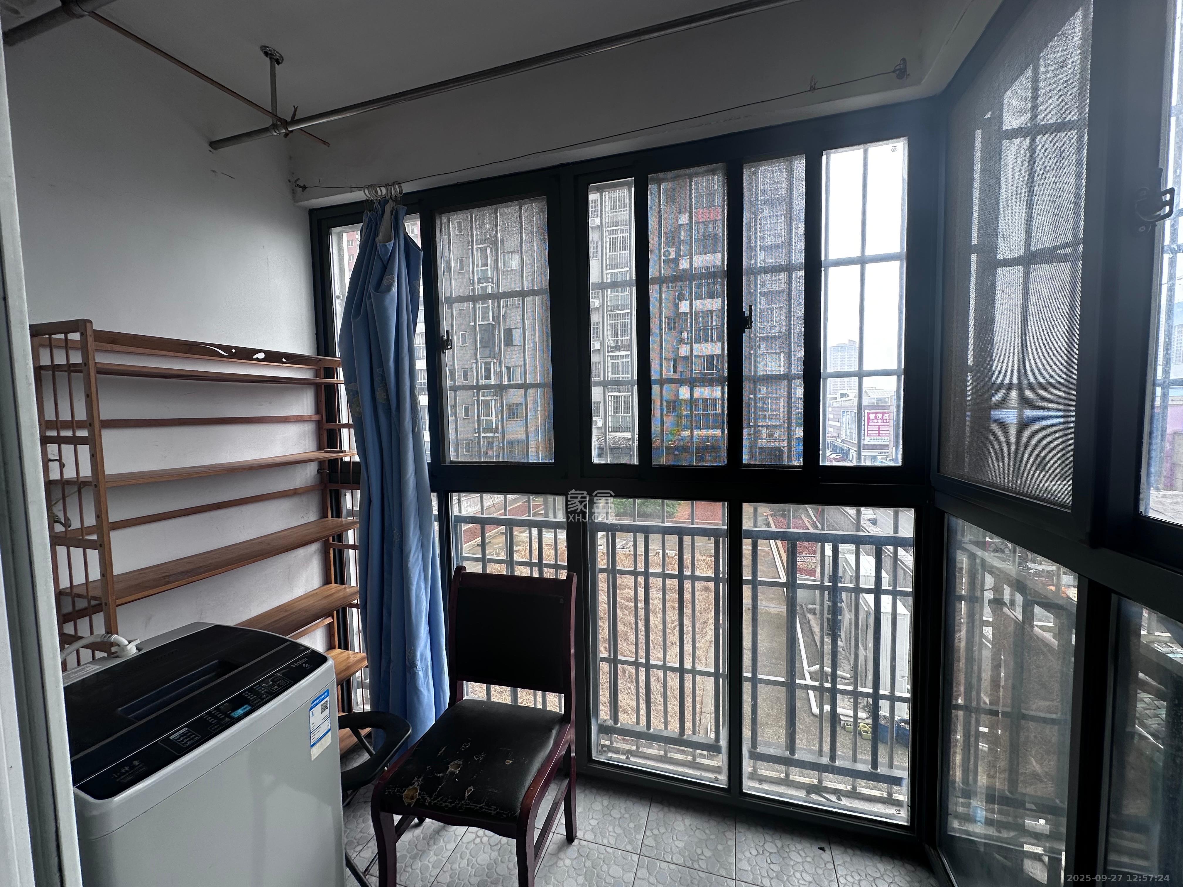 星典时代 2室2厅1卫 1680.0元/月 星典时代 2室2厅1卫 1680.0元/月室内图