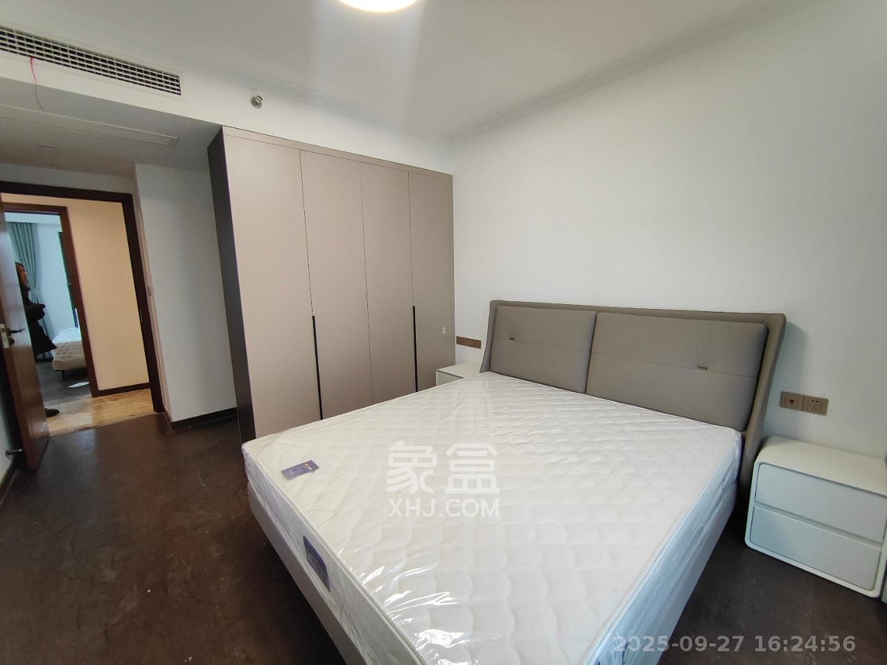 绿地长沙城际空间站（绿地新里佳苑）  4室2厅2卫    3700.0元/月室内图