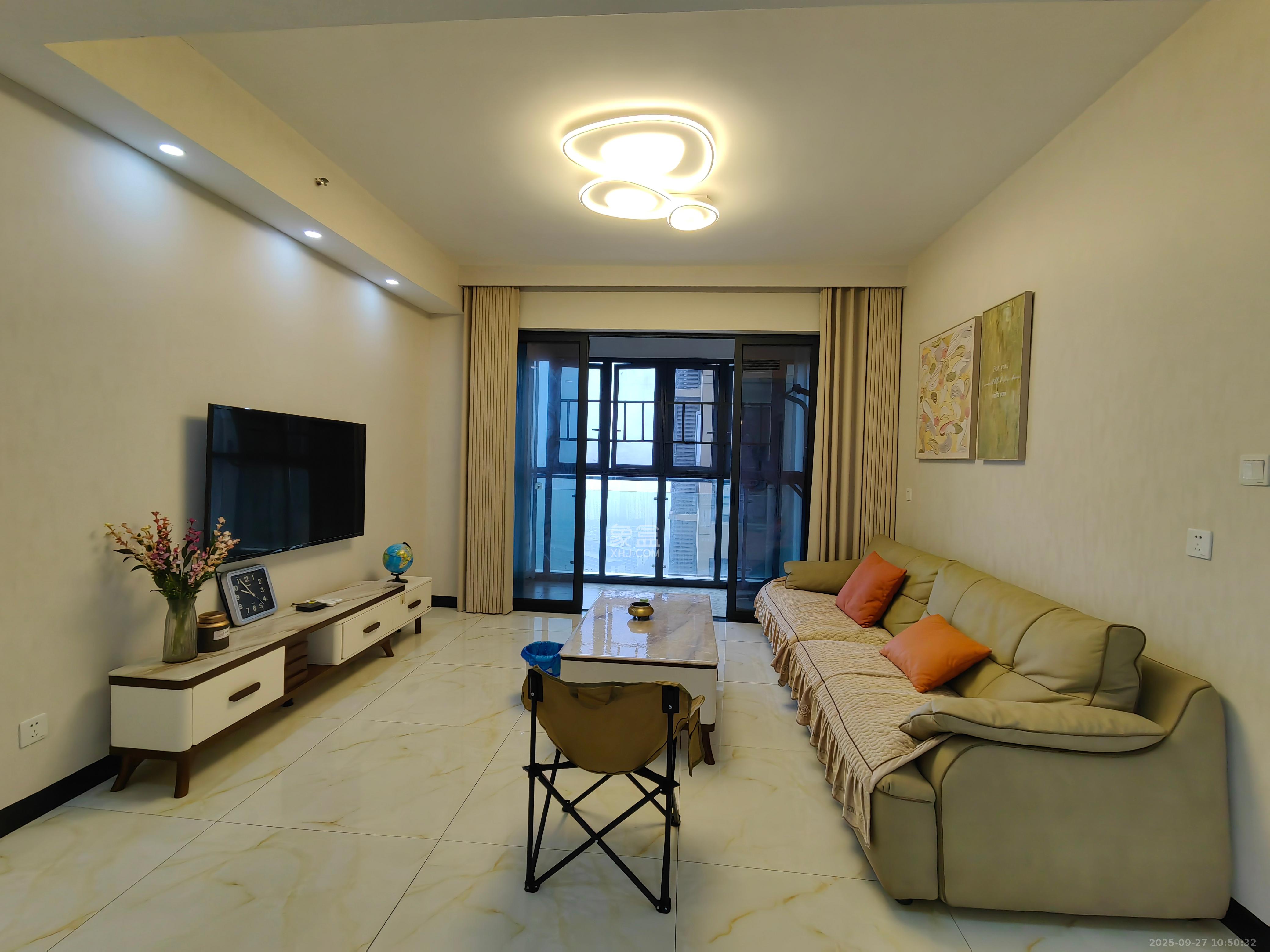 中建梅溪湖中心  3室2厅2卫    3400.0元/月室内图