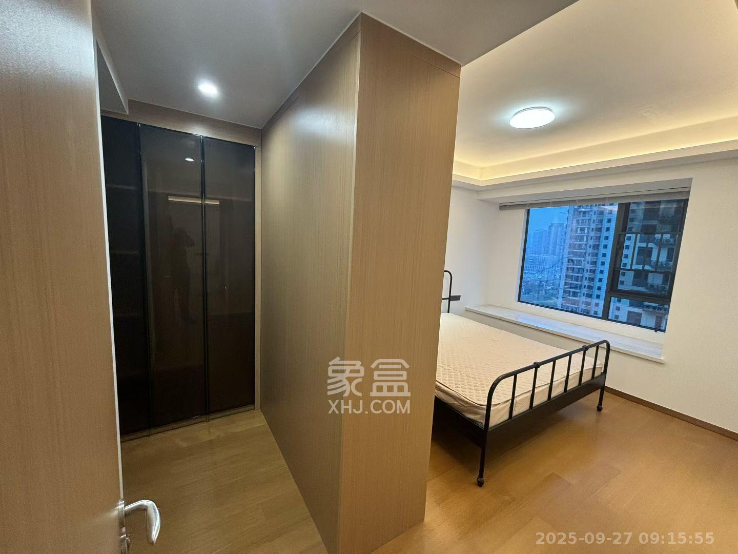 旭辉雨花郡  3室2厅2卫    4100.0元/月室内图