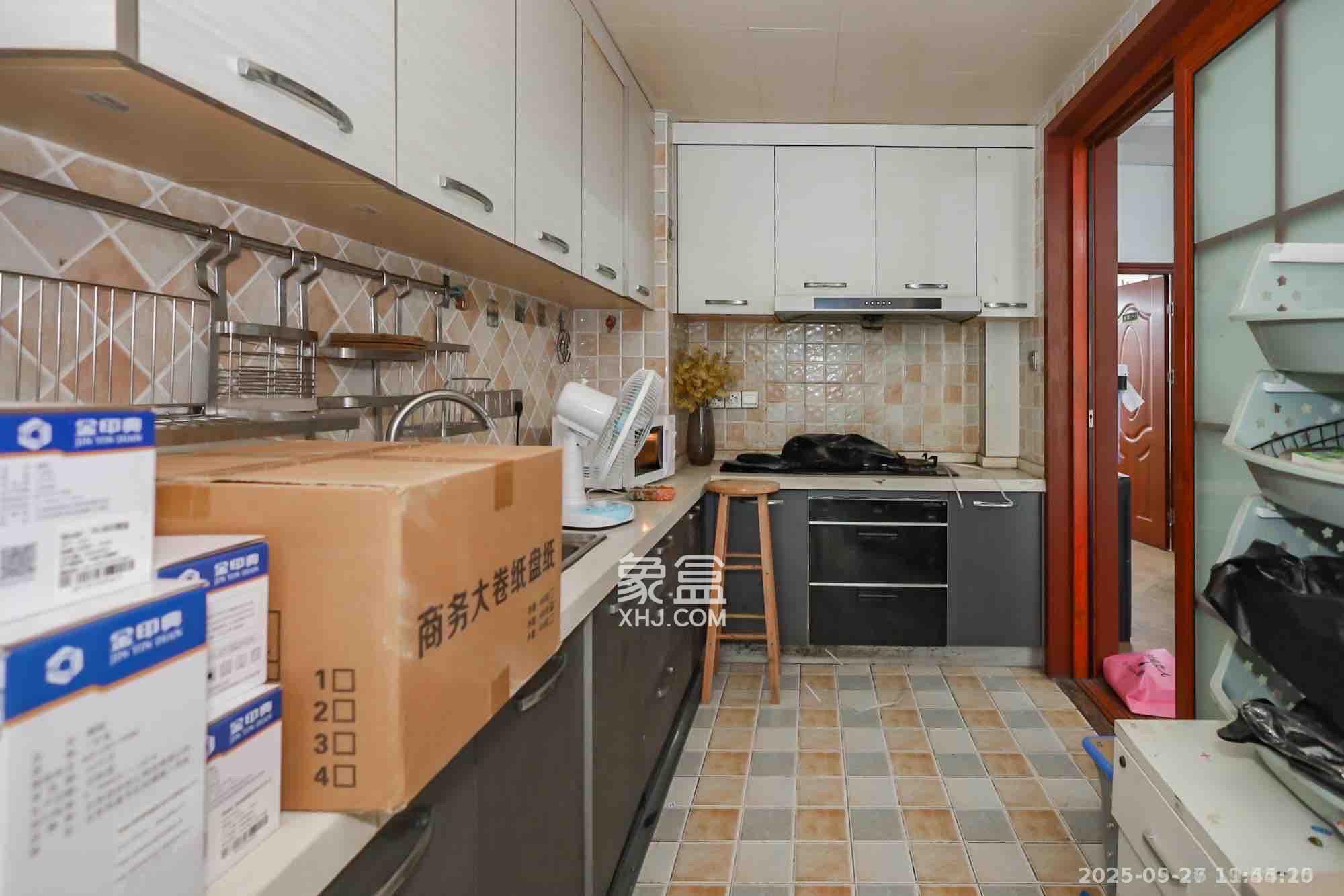 世茂铂翠湾一期  3室2厅1卫   4500.00元/月室内图