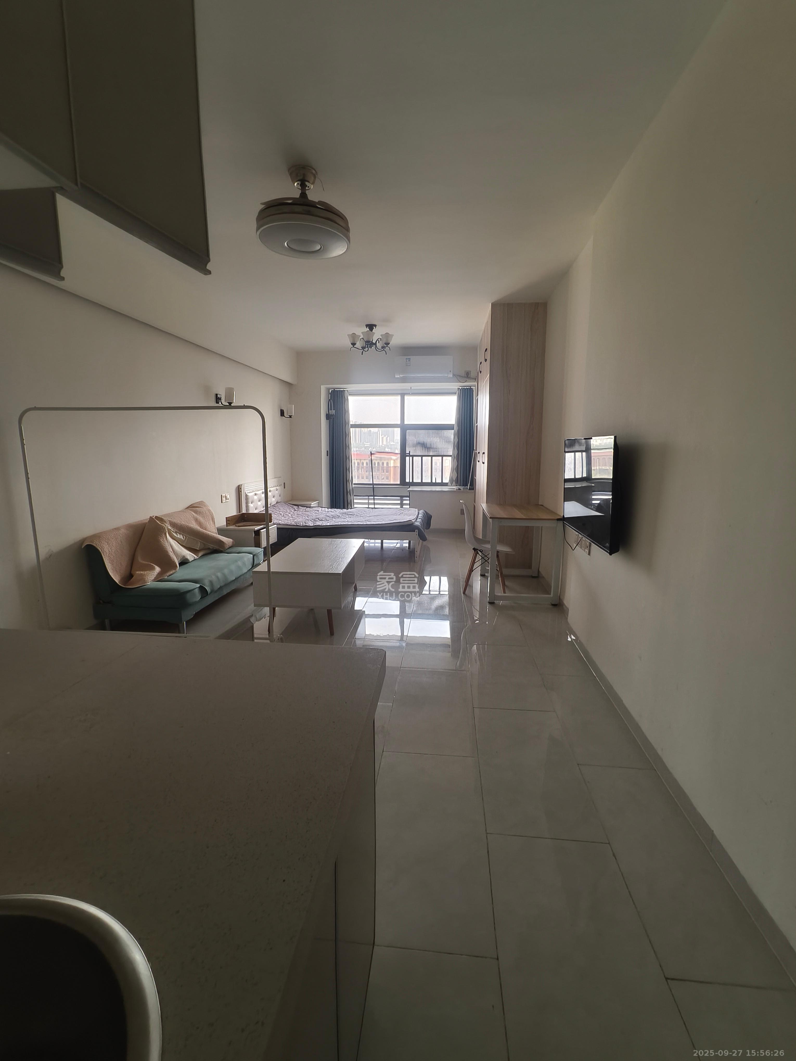 蓝湾国际广场 1室1厅1卫 1700.0元/月 蓝湾国际广场 1室1厅1卫 1700.0元/月室内图