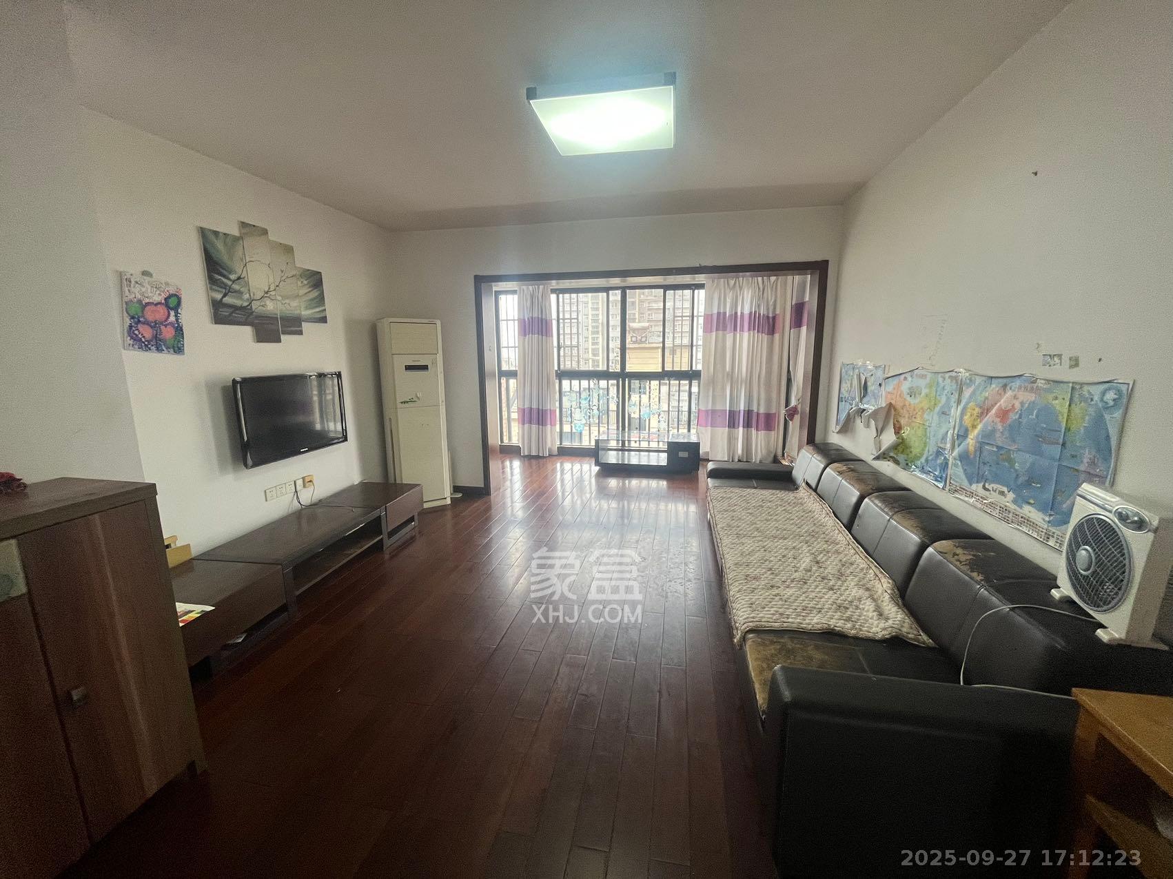 三江花中城 3室2厅2卫 2600.0元/月 三江花中城 3室2厅2卫 2600.0元/月室内图