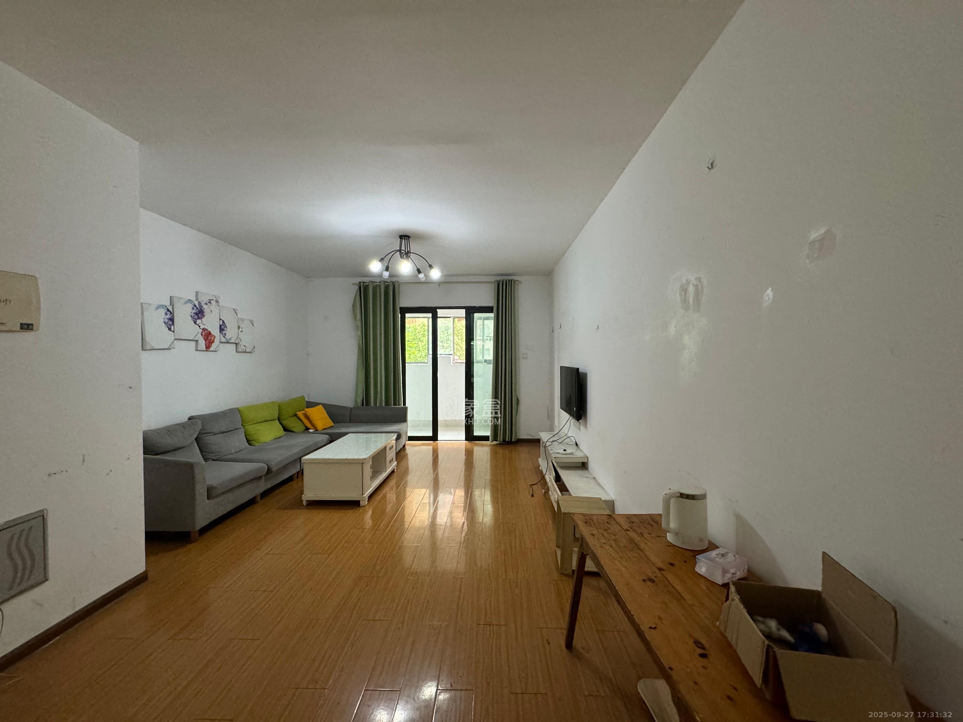 中信凯旋蓝岸（中信新城三期）  4室2厅2卫    2000.0元/月室内图