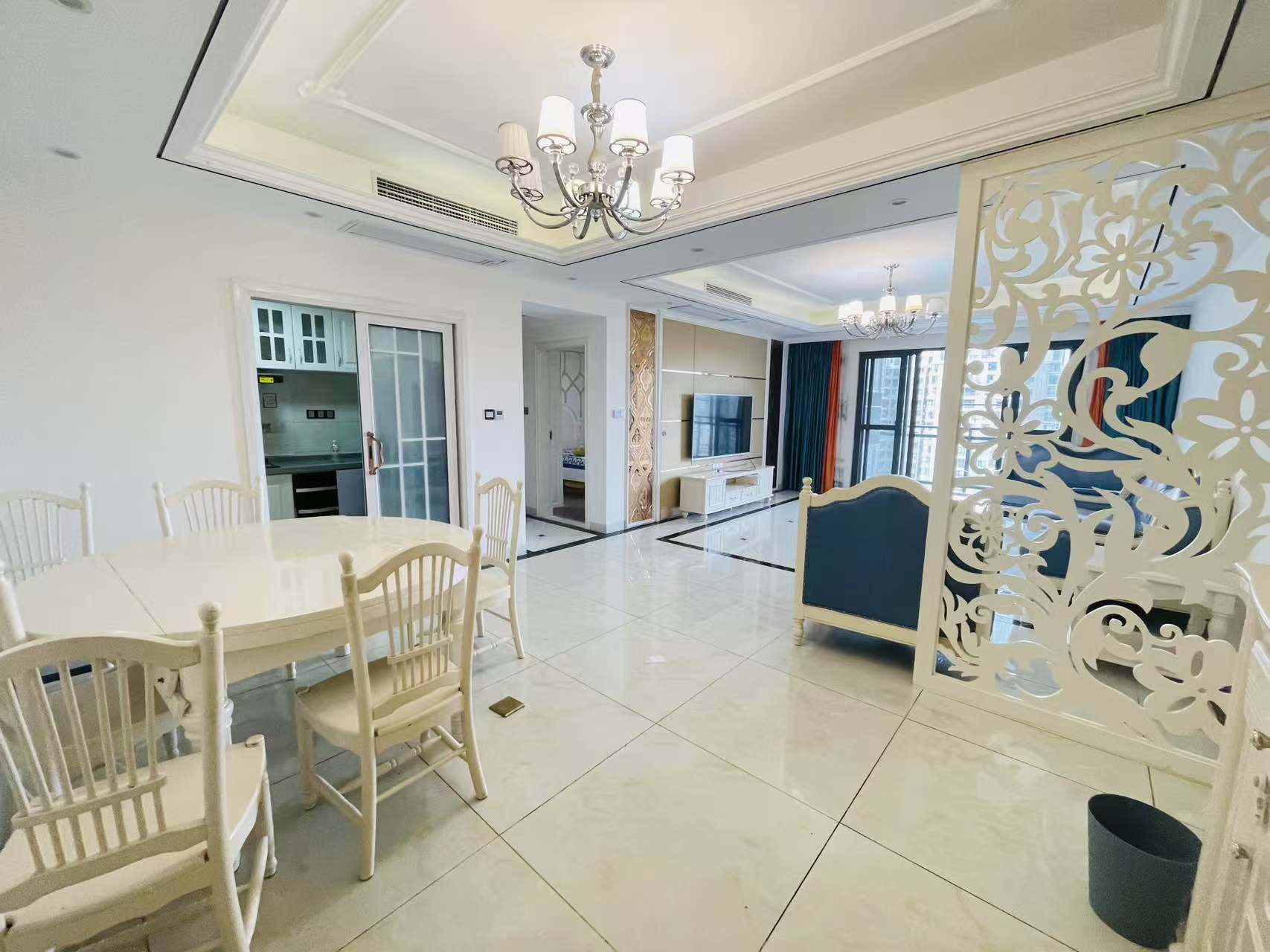 鹏晖新天地 3室2厅2卫 4000.0元/月 鹏晖新天地 3室2厅2卫 4000.0元/月室内图