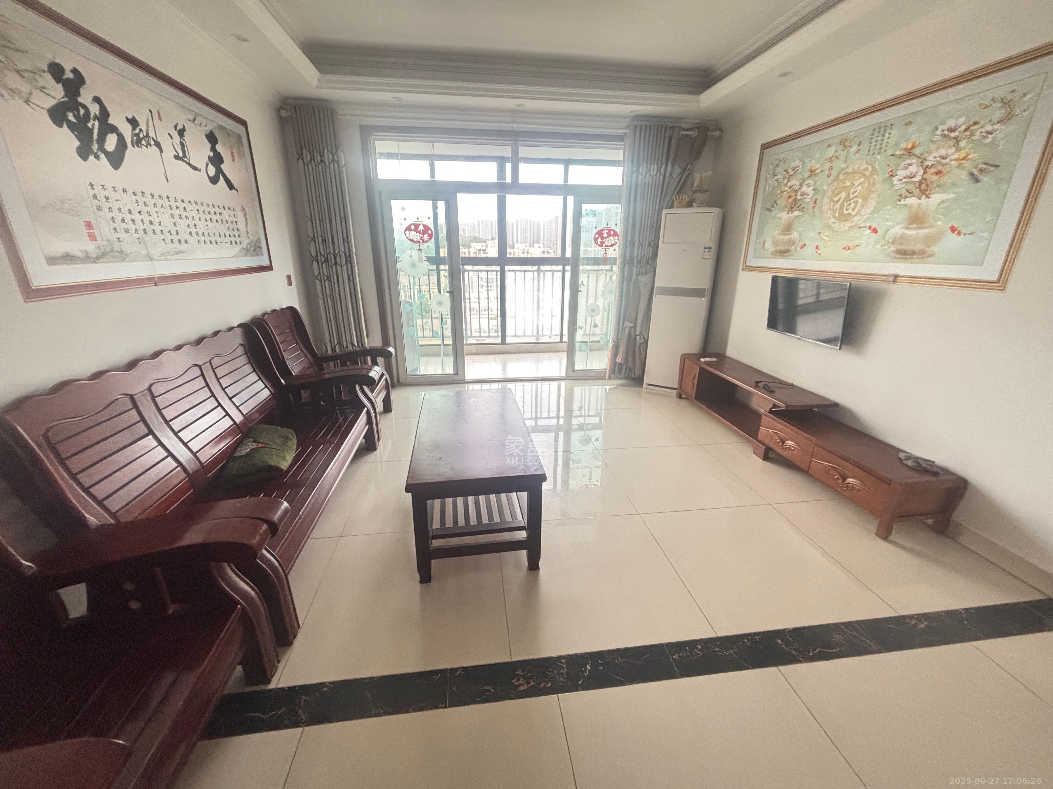 丰园城(鄱阳小区二期)  3室2厅2卫    2100.0元/月 丰园城(鄱阳小区二期)  3室2厅2卫    2100.0元/月