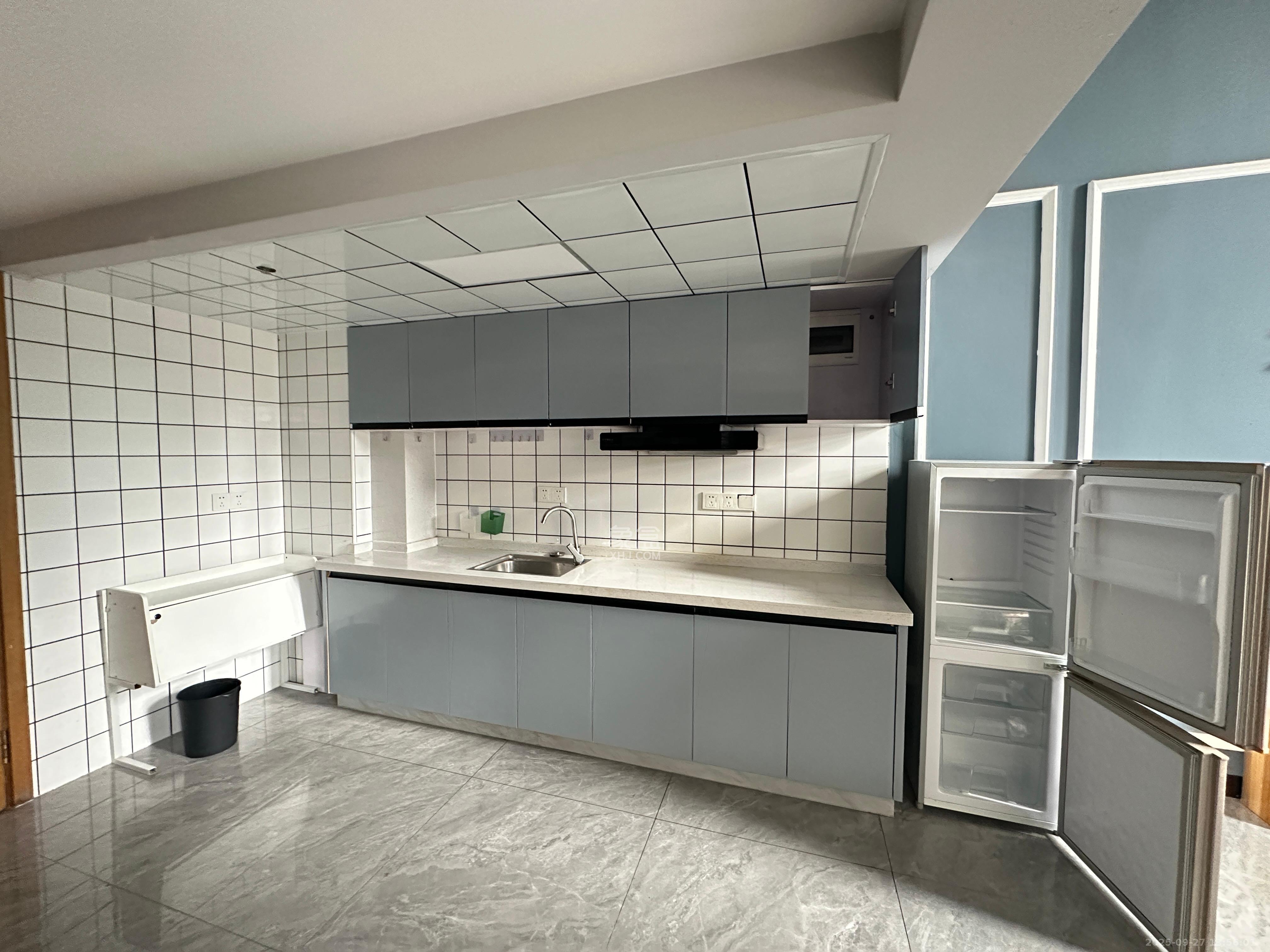 明昇壹城（明昇时代广场）三期  2室1厅1卫    2600.0元/月室内图