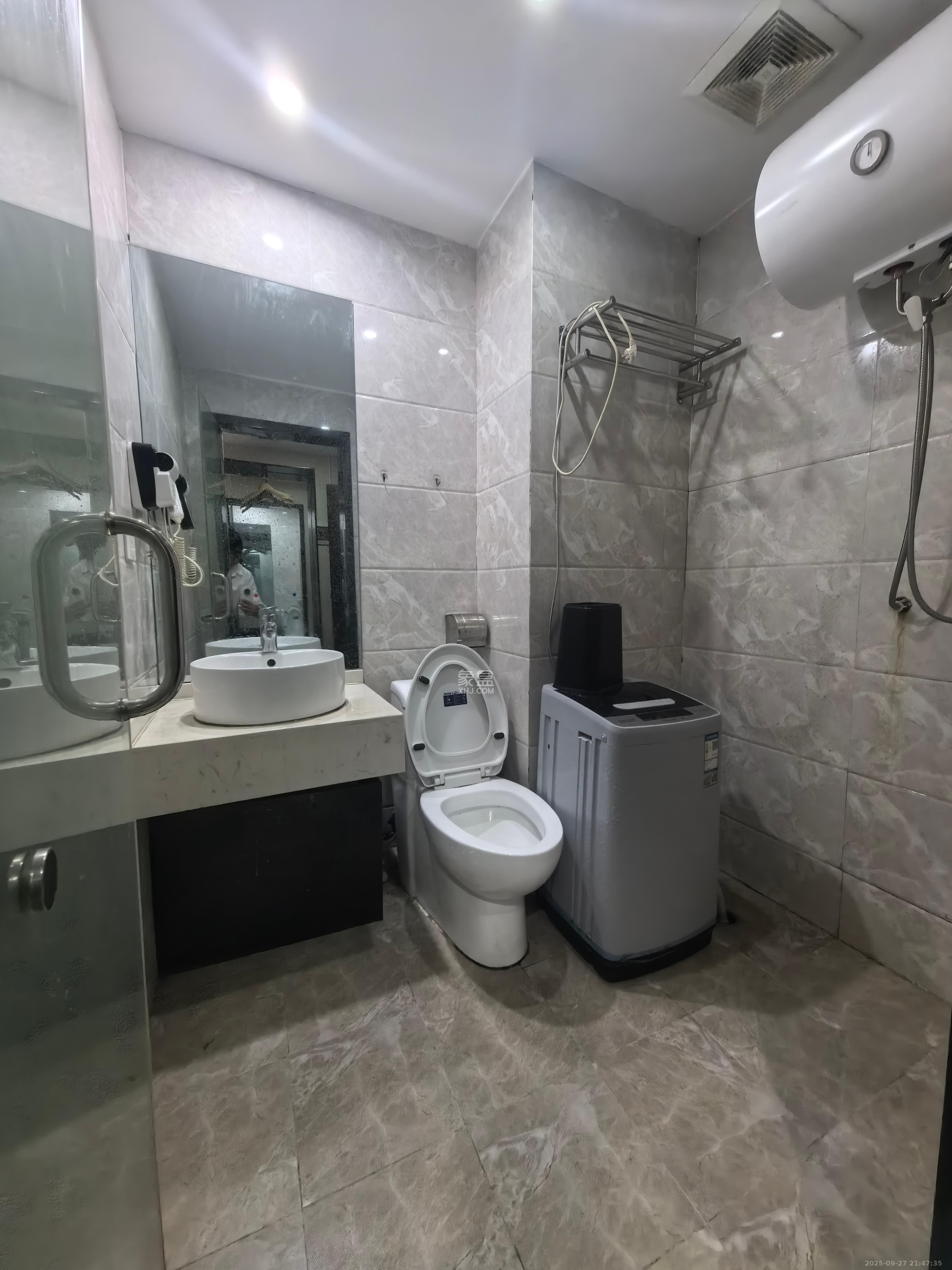 水岸世景 1室1厅1卫 850.0元/月 水岸世景 1室1厅1卫 850.0元/月室内图