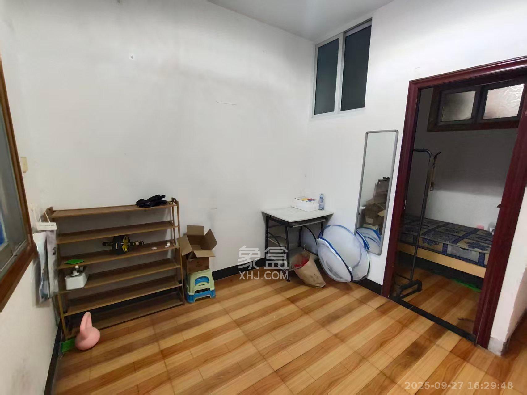 东瓜山一村 1室1厅1卫 800.0元/月 东瓜山一村 1室1厅1卫 800.0元/月室内图