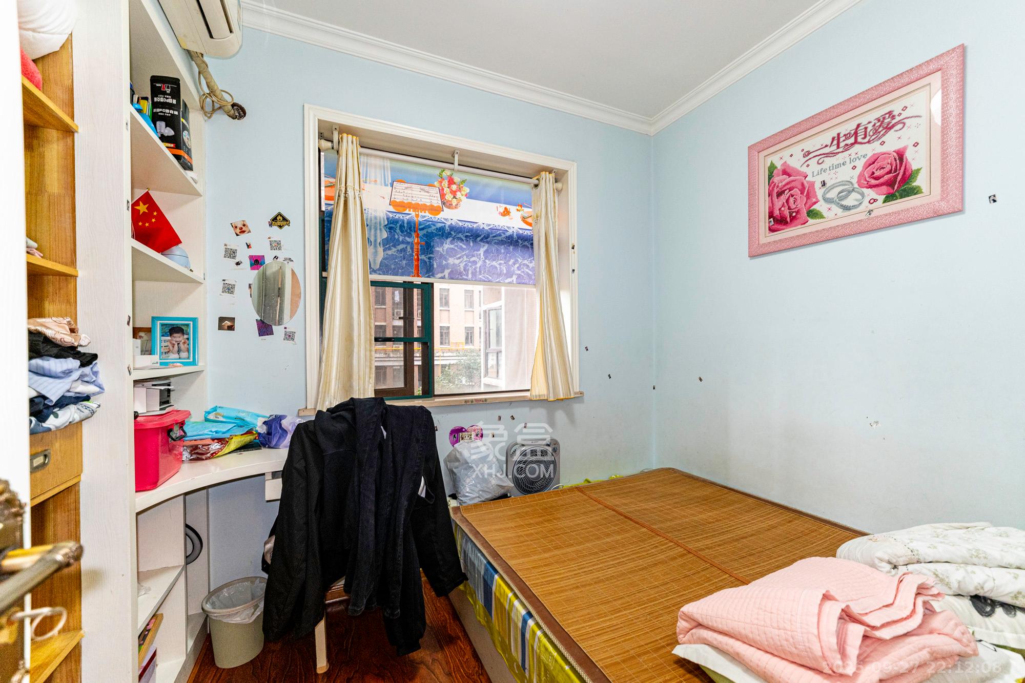 水岸世景  2室1厅1卫    58.0万卧室