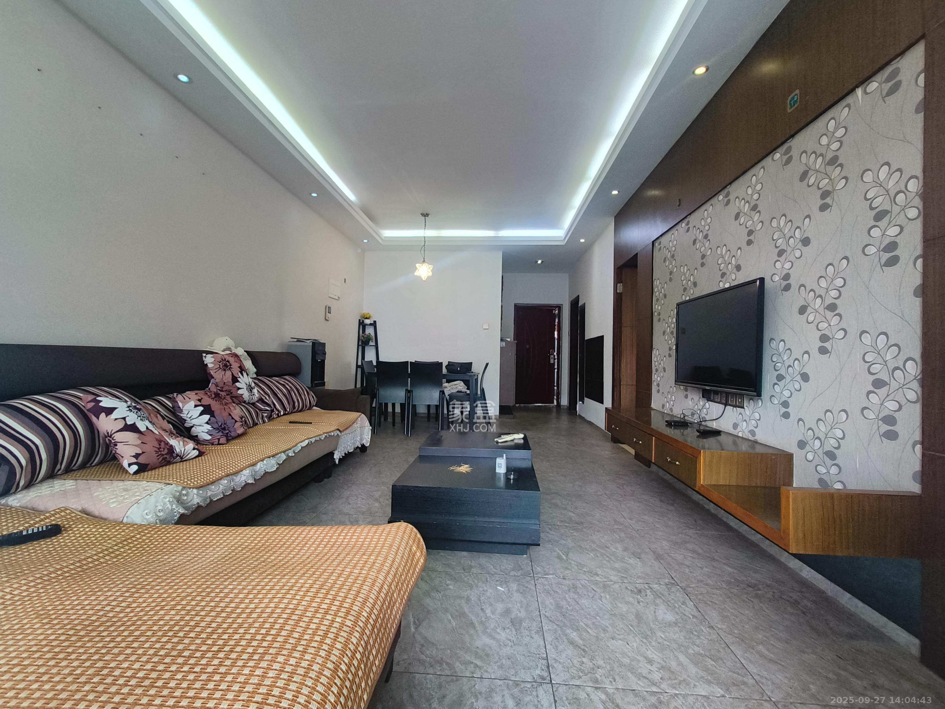 英祥春天 2室2厅1卫 2100.0元/月 英祥春天 2室2厅1卫 2100.0元/月室内图