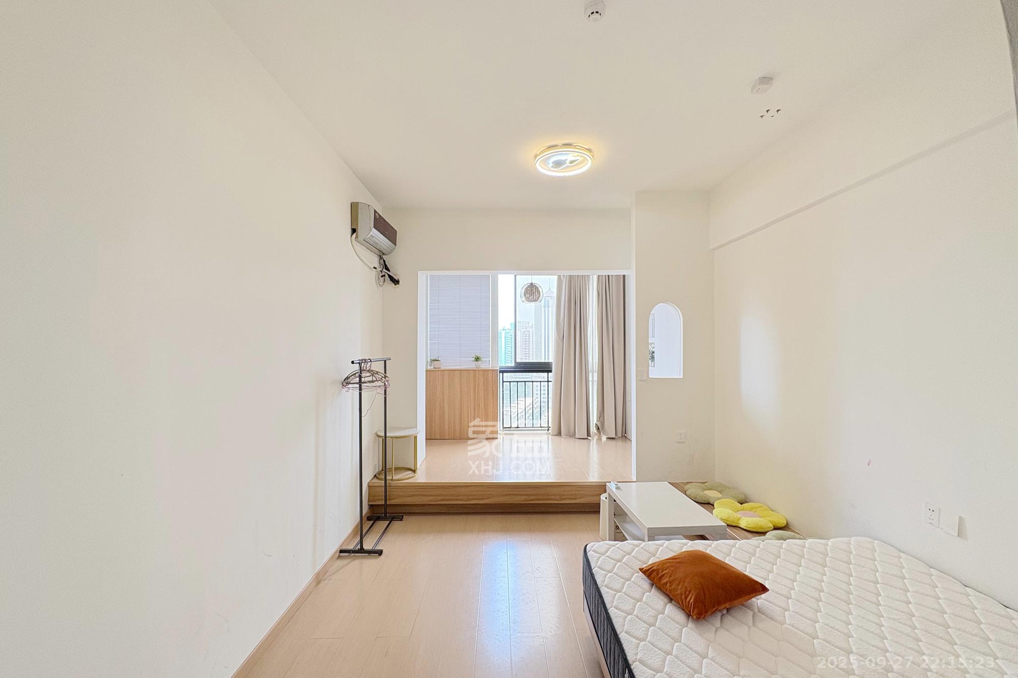 七彩丽都 1室1厅1卫 45.0万 七彩丽都 1室1厅1卫 45.0万客厅