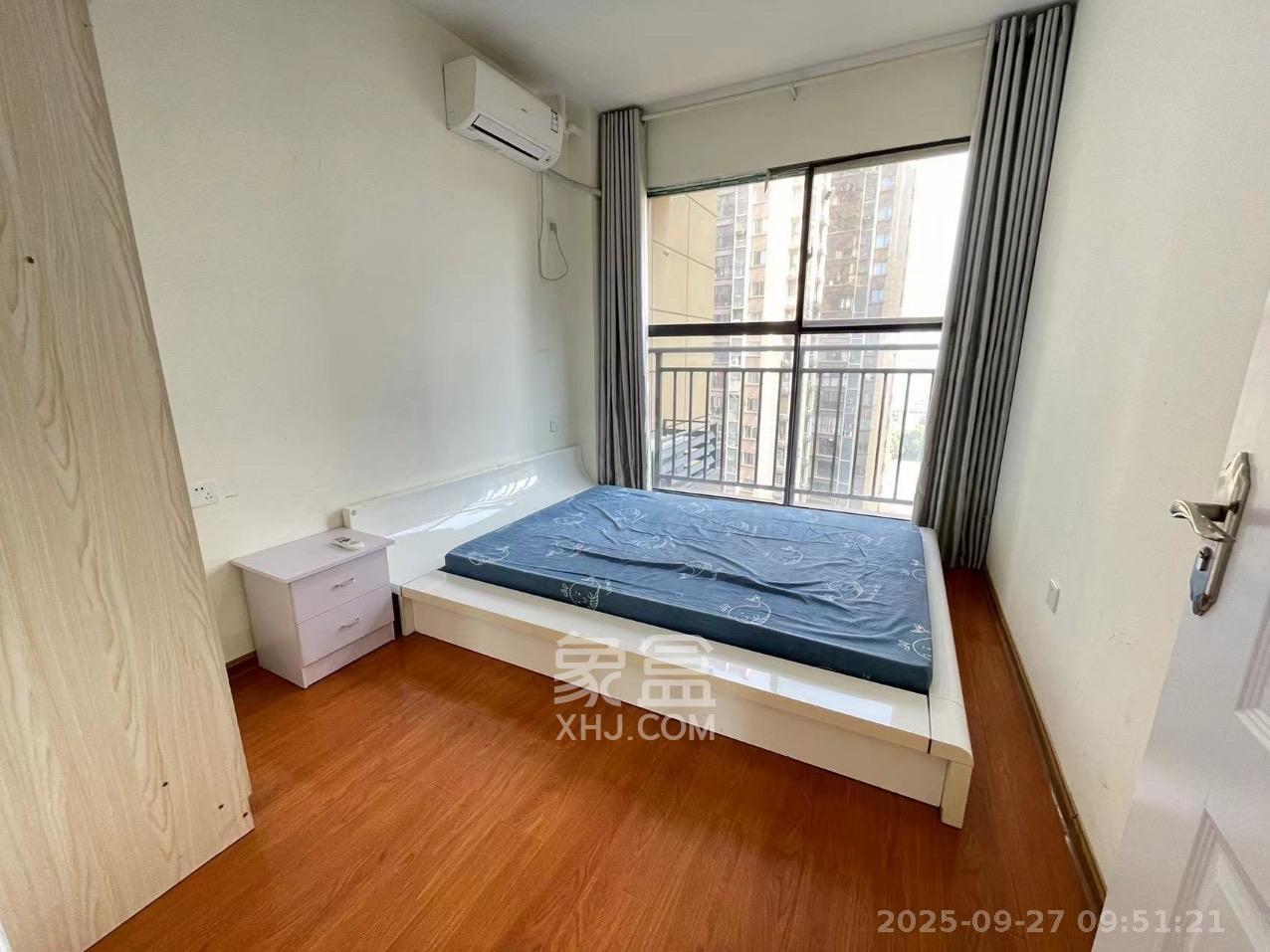 荣盛花语书苑 3室2厅1卫 2400.0元/月 荣盛花语书苑 3室2厅1卫 2400.0元/月室内图