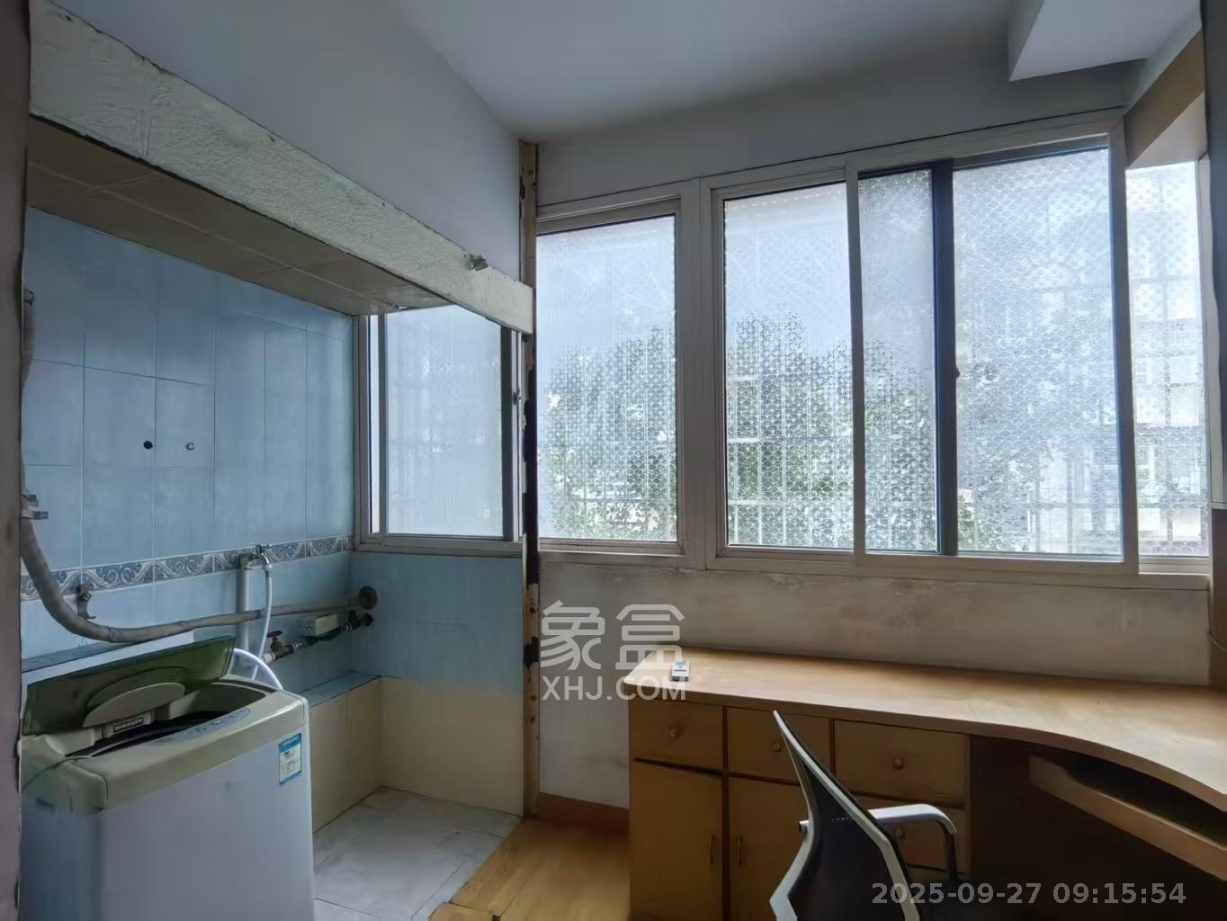 荷花园电信宿舍（天辰荷花苑）  2室2厅1卫    1600.0元/月室内图