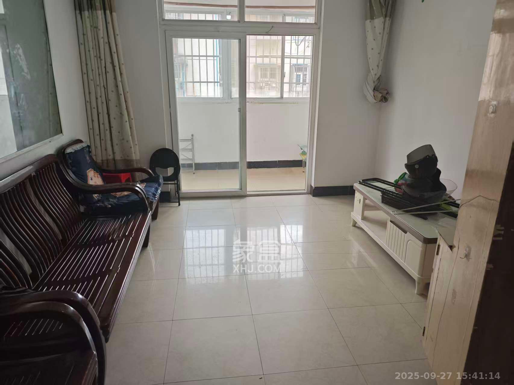 静谧园 2室1厅1卫 1400.0元/月 静谧园 2室1厅1卫 1400.0元/月室内图