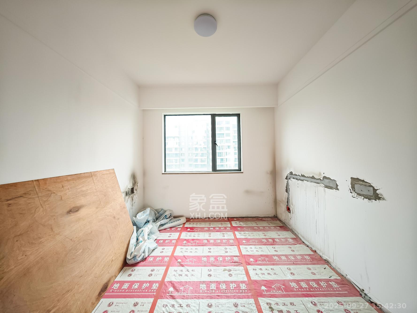 长沙万境潇湘  1室2厅3卫    280.0万卧室