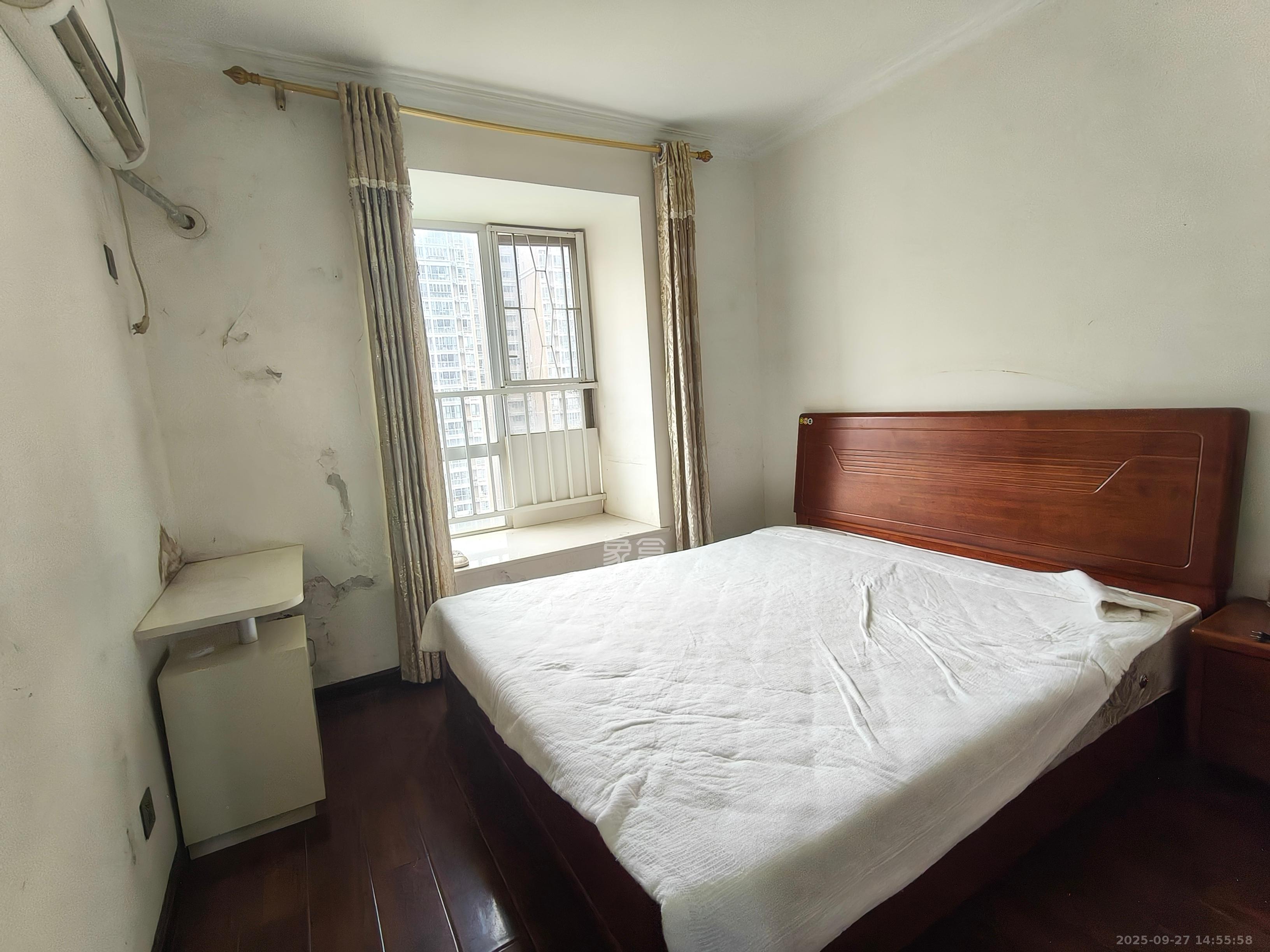 恒广国际景园一二区 1室2厅2卫 2100.0元/月 恒广国际景园一二区 1室2厅2卫 2100.0元/月室内图