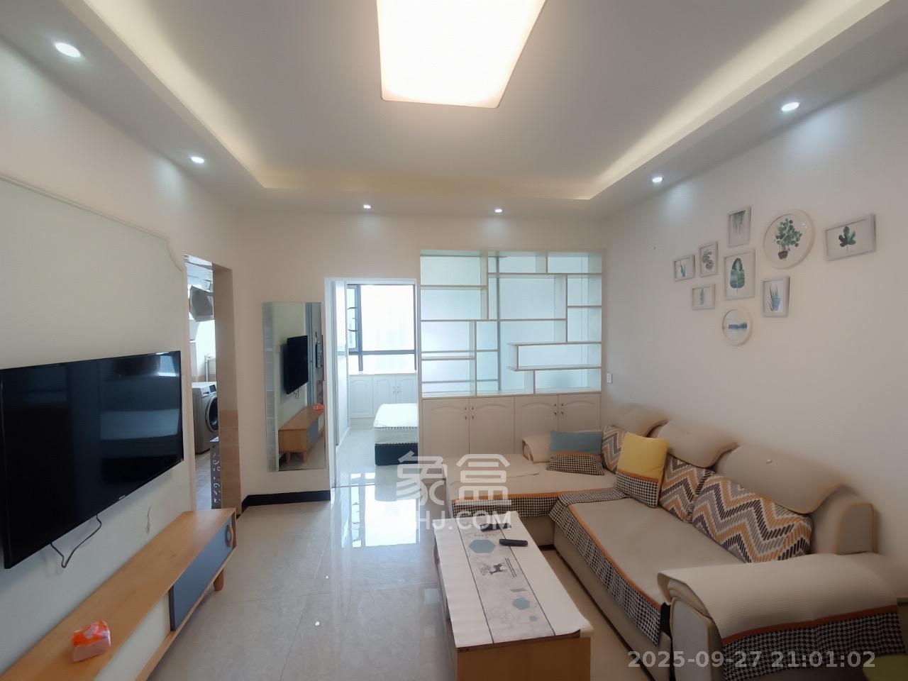达美美立方  1室1厅1卫   2600.00元/月