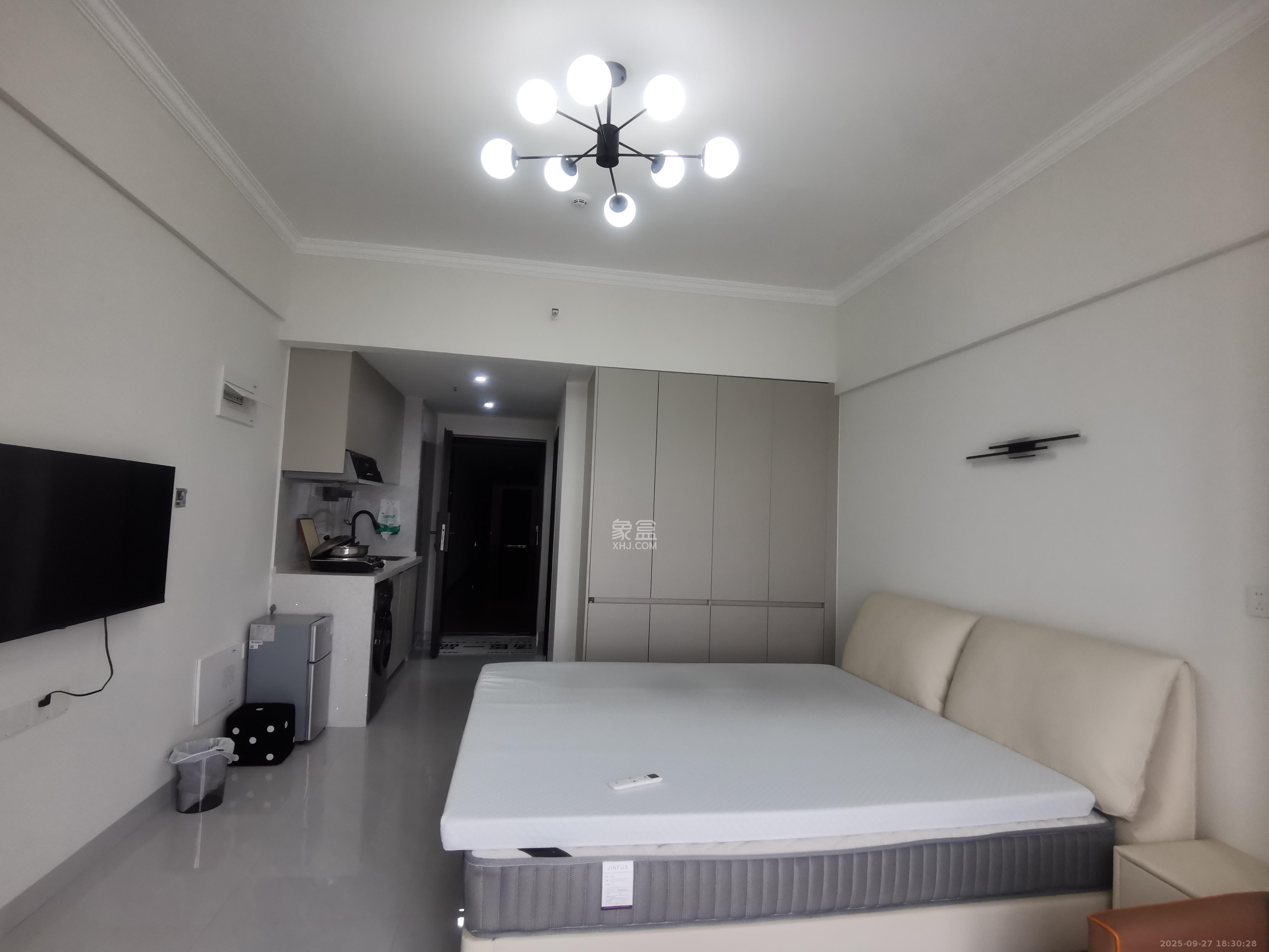 华润置地中心 1室1厅1卫 1800.0元/月 华润置地中心 1室1厅1卫 1800.0元/月室内图