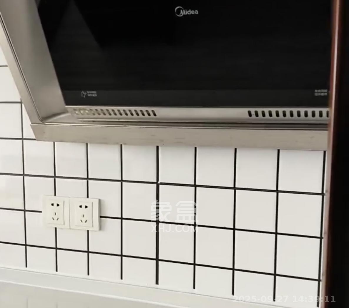 欧莱雅郡  1室1厅1卫    1300.0元/月室内图