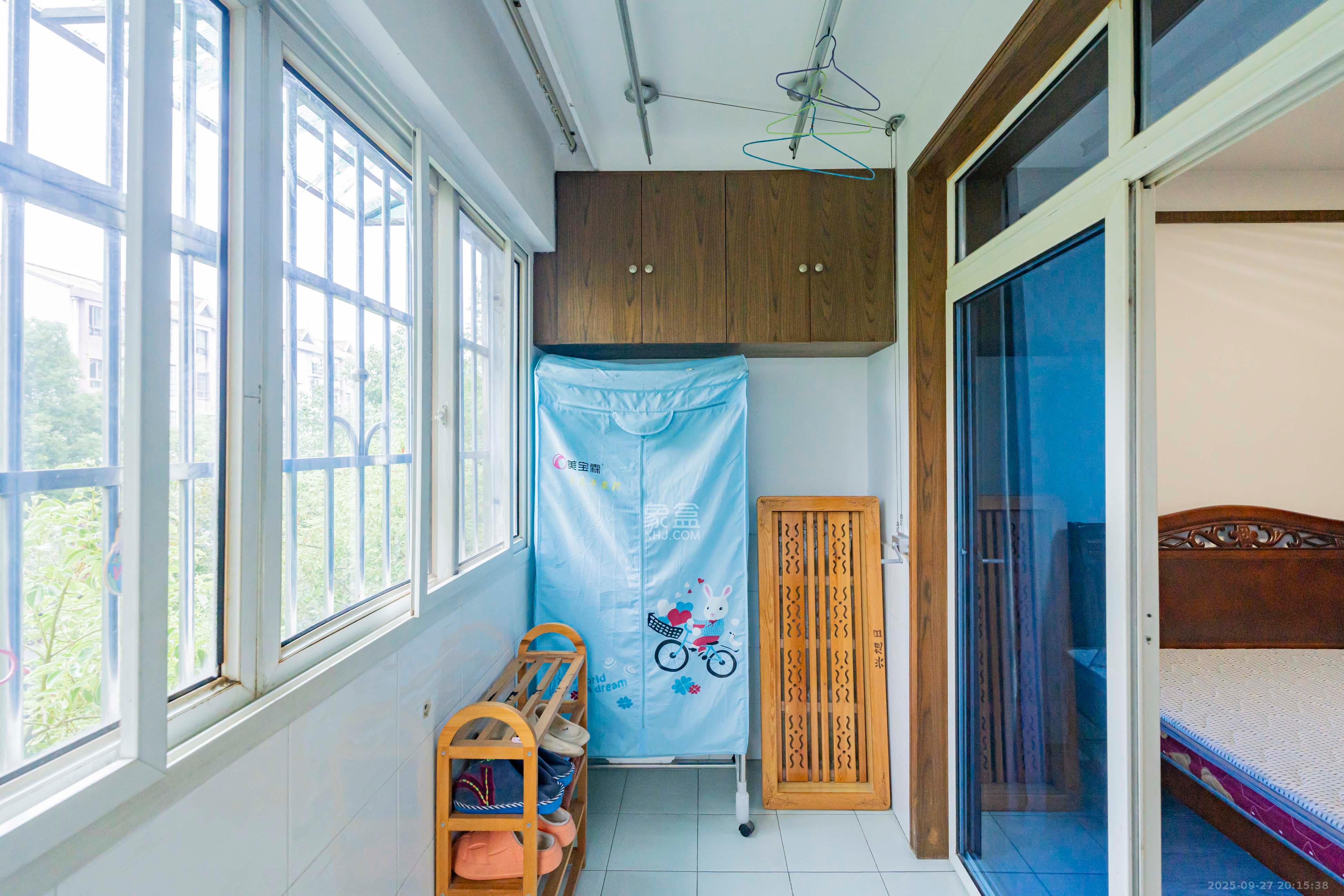 四方小区 2室2厅1卫 50.0万 四方小区 2室2厅1卫 50.0万阳台