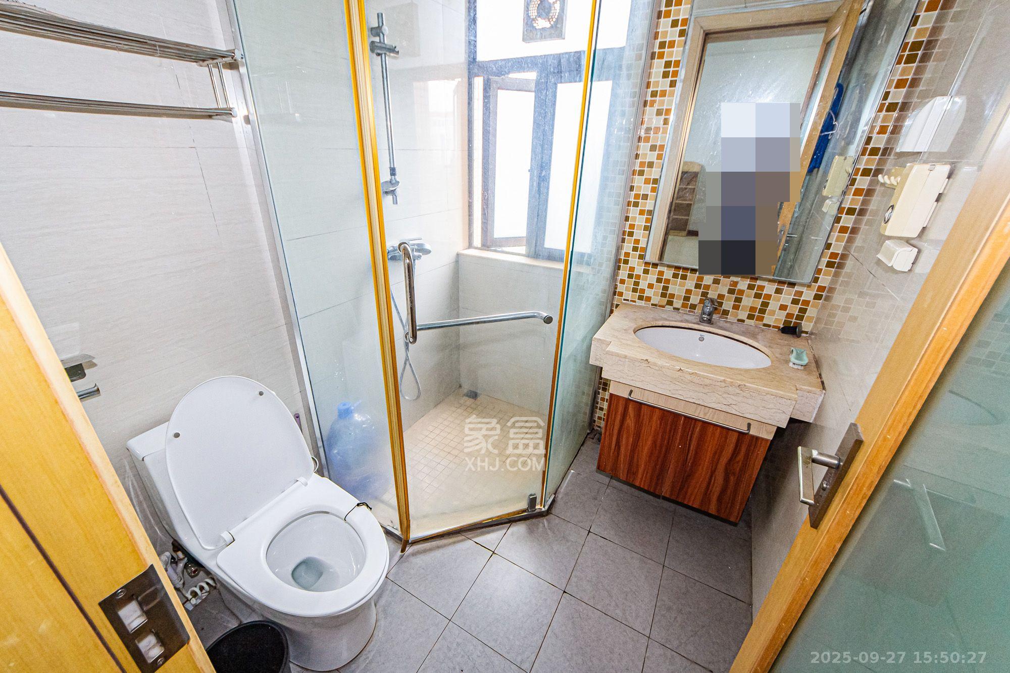 珠江花城三期锦鲤 2室2厅1卫 2000.0元/月 珠江花城三期锦鲤 2室2厅1卫 2000.0元/月室内图