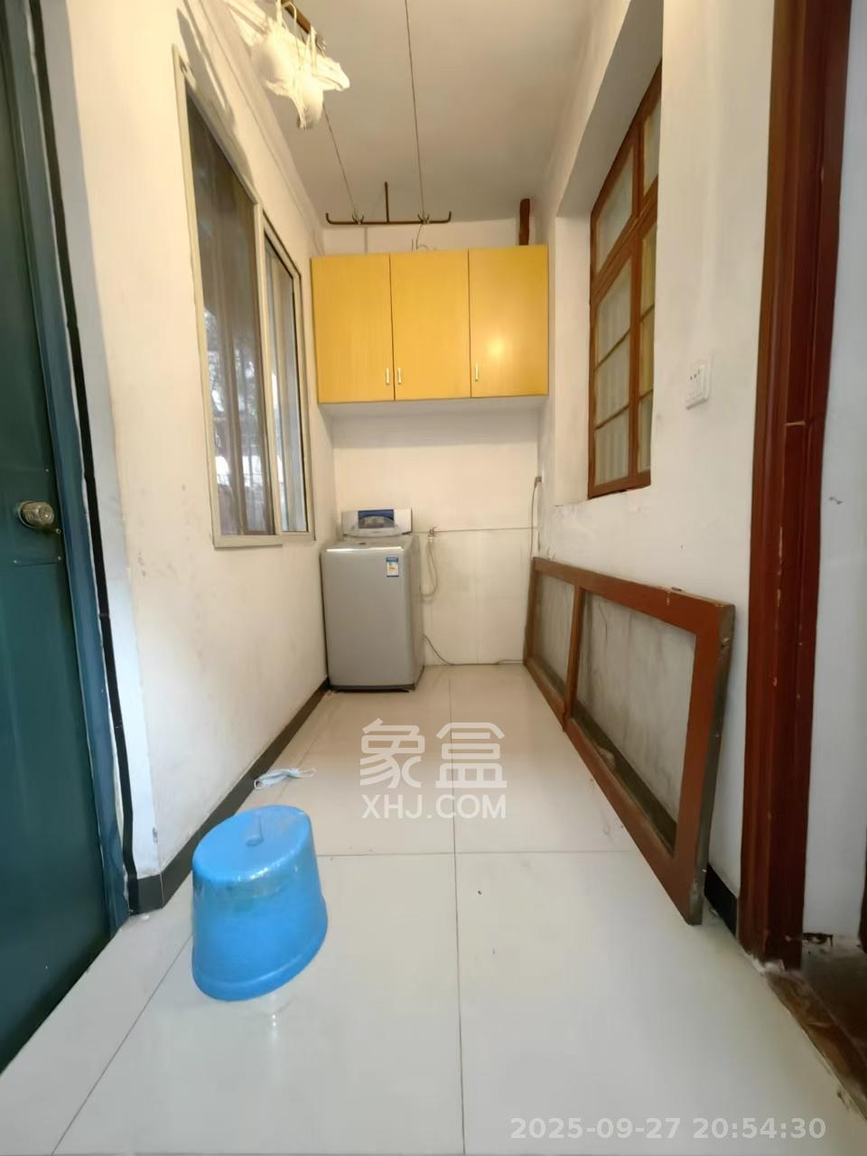 省水院宿舍 2室2厅1卫 2000.0元/月 省水院宿舍 2室2厅1卫 2000.0元/月室内图