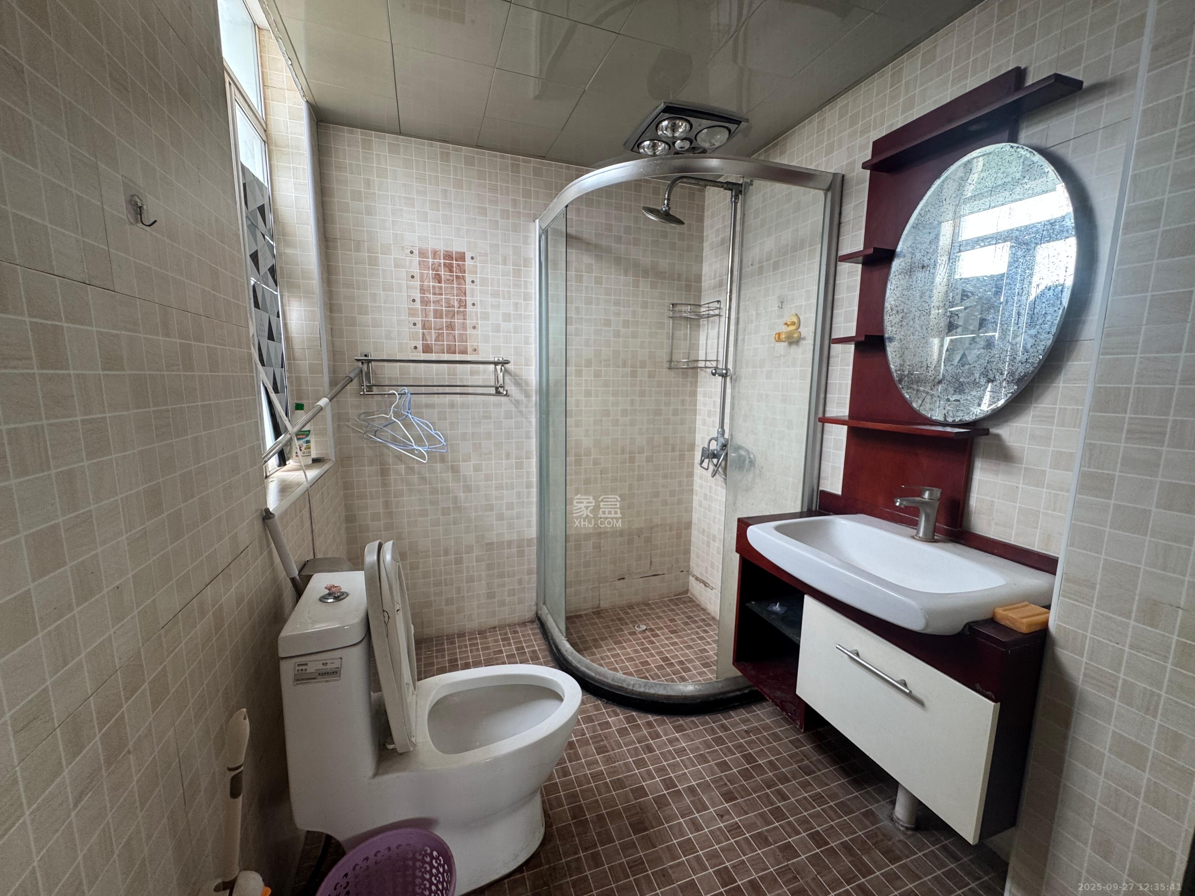 桔香鑫城 3室2厅1卫 2100.0元/月 桔香鑫城 3室2厅1卫 2100.0元/月室内图