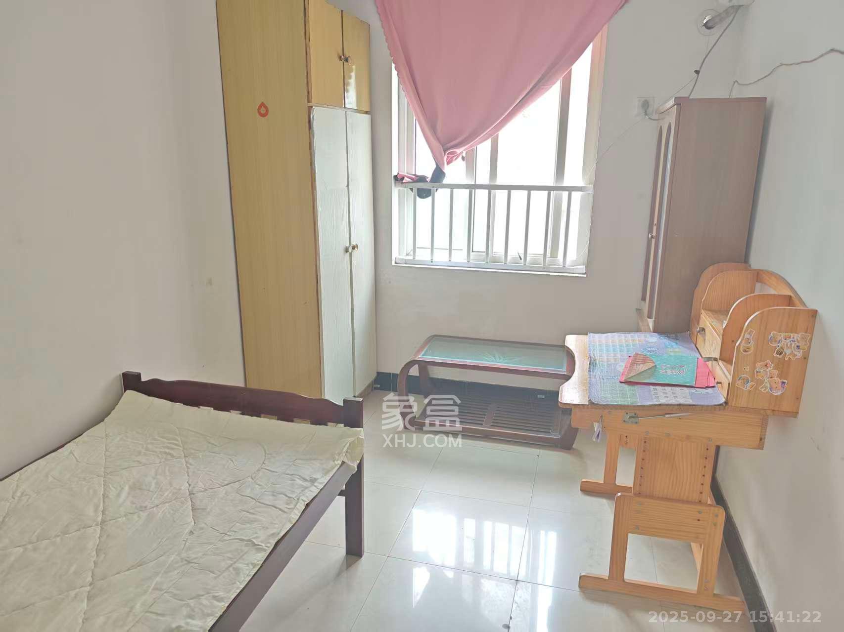 静谧园 2室1厅1卫 1400.0元/月 静谧园 2室1厅1卫 1400.0元/月室内图